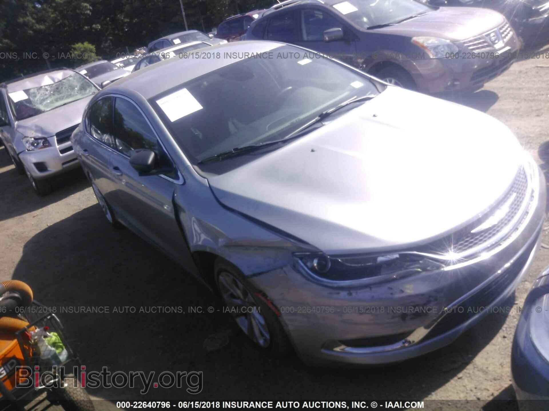 Photo 1C3CCCAB9FN600411 - Chrysler 200 2015