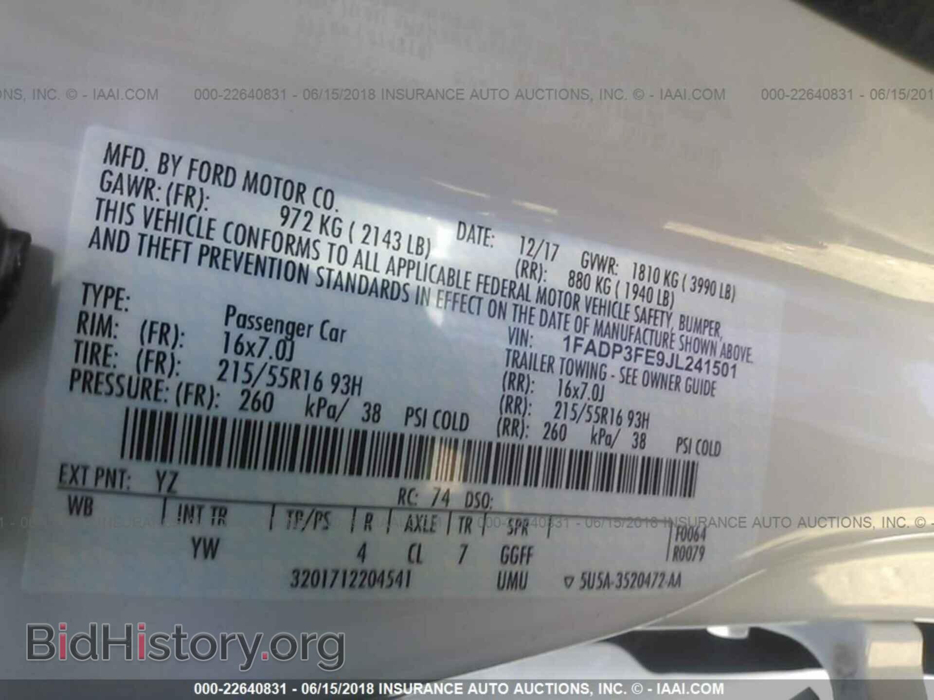 2018 Ford Focus - VIN: 1FADP3FE9JL241501 - Фото 9