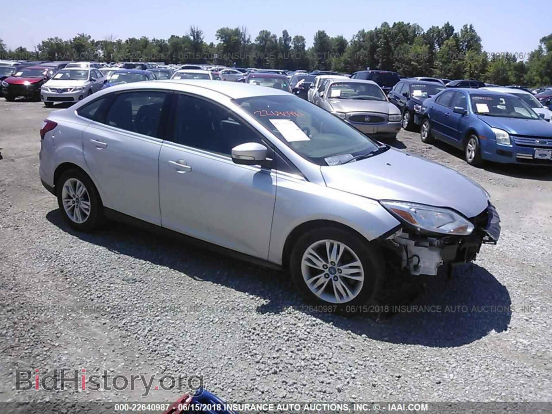 Photo 1FAHP3H20CL245072 - Ford Focus 2012