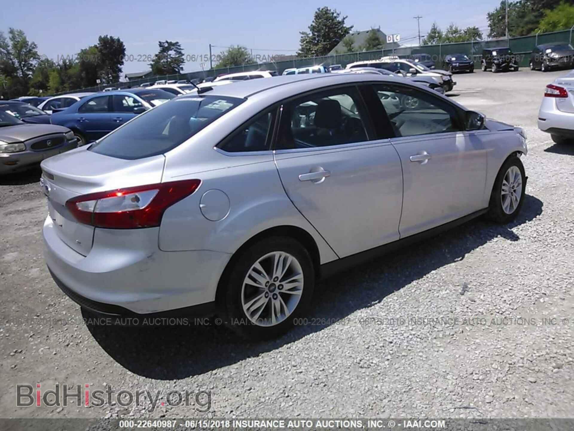2012 Ford Focus - VIN: 1FAHP3H20CL245072 - Фото 4