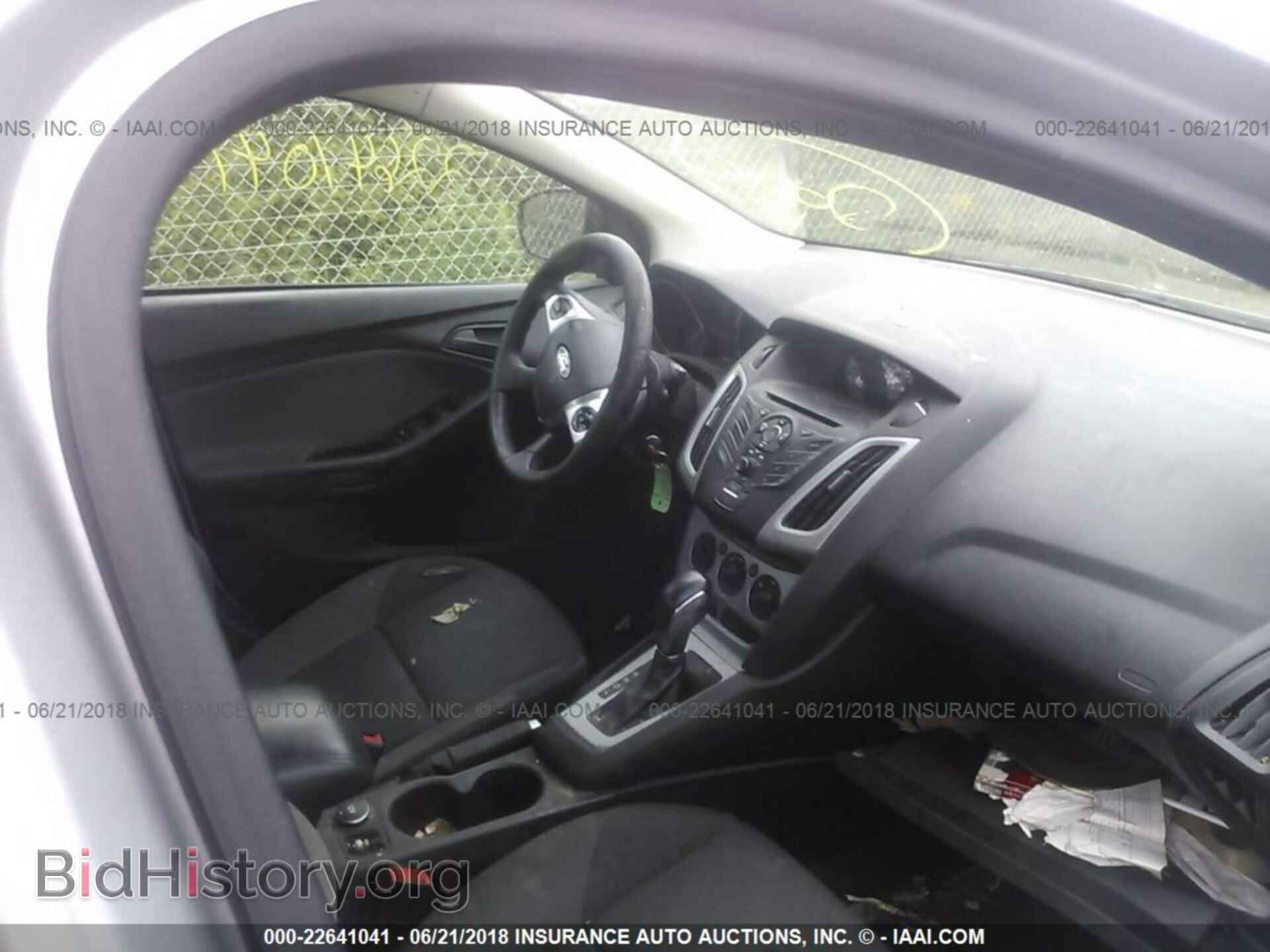 2012 Ford Focus - VIN: 1FAHP3F28CL244738 - Фото 5