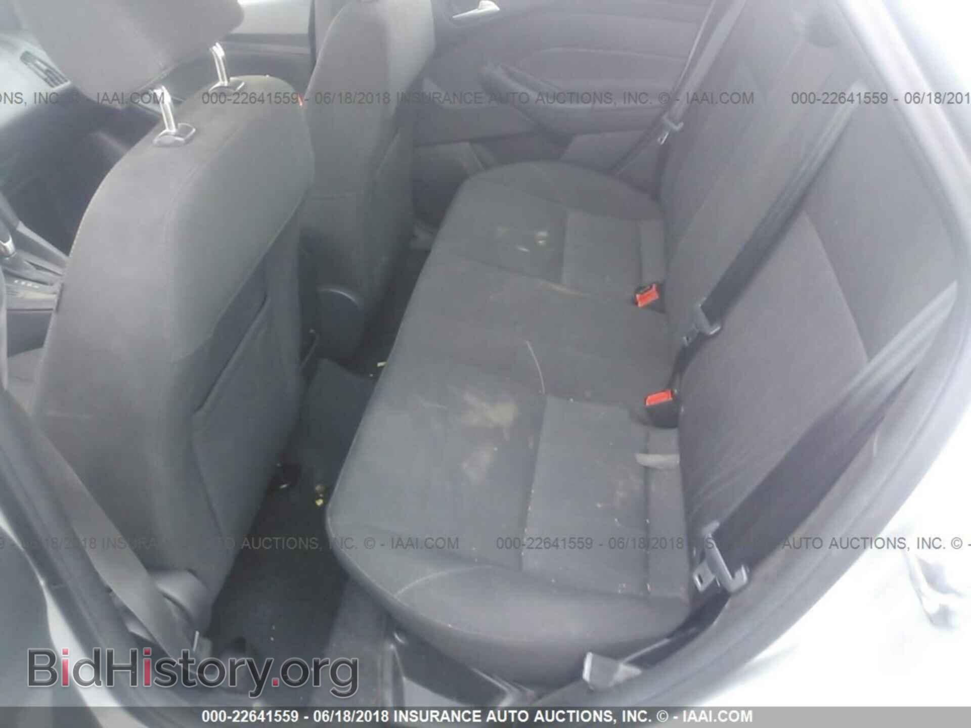 2015 Ford Focus - VIN: 1FADP3F2XFL249670 - Photo 8