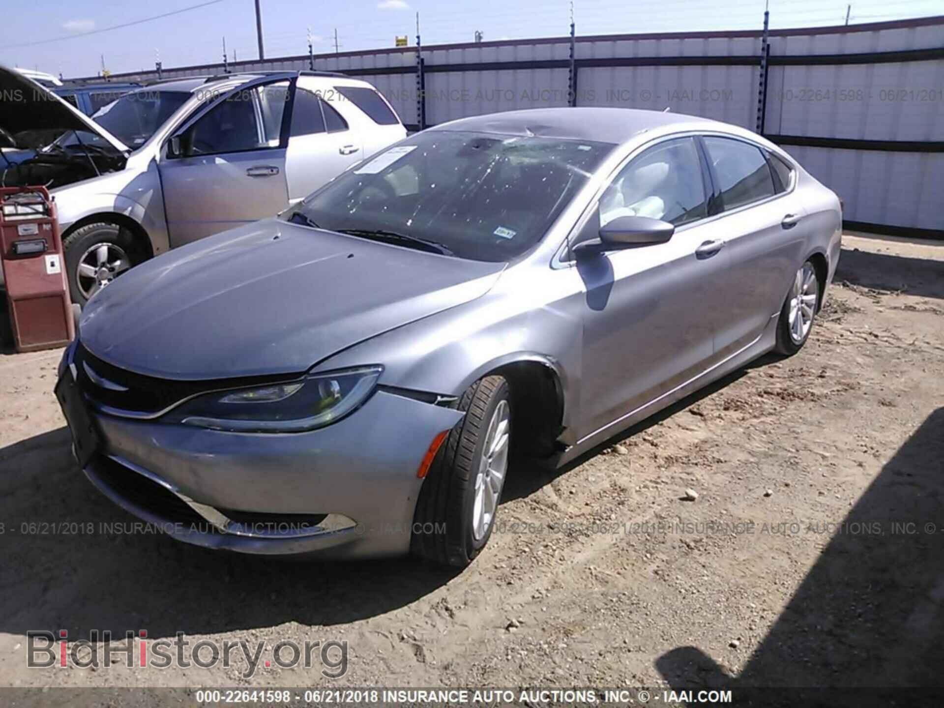 2016 Chrysler 200 - VIN: 1C3CCCAB7GN151747 - Фото 2