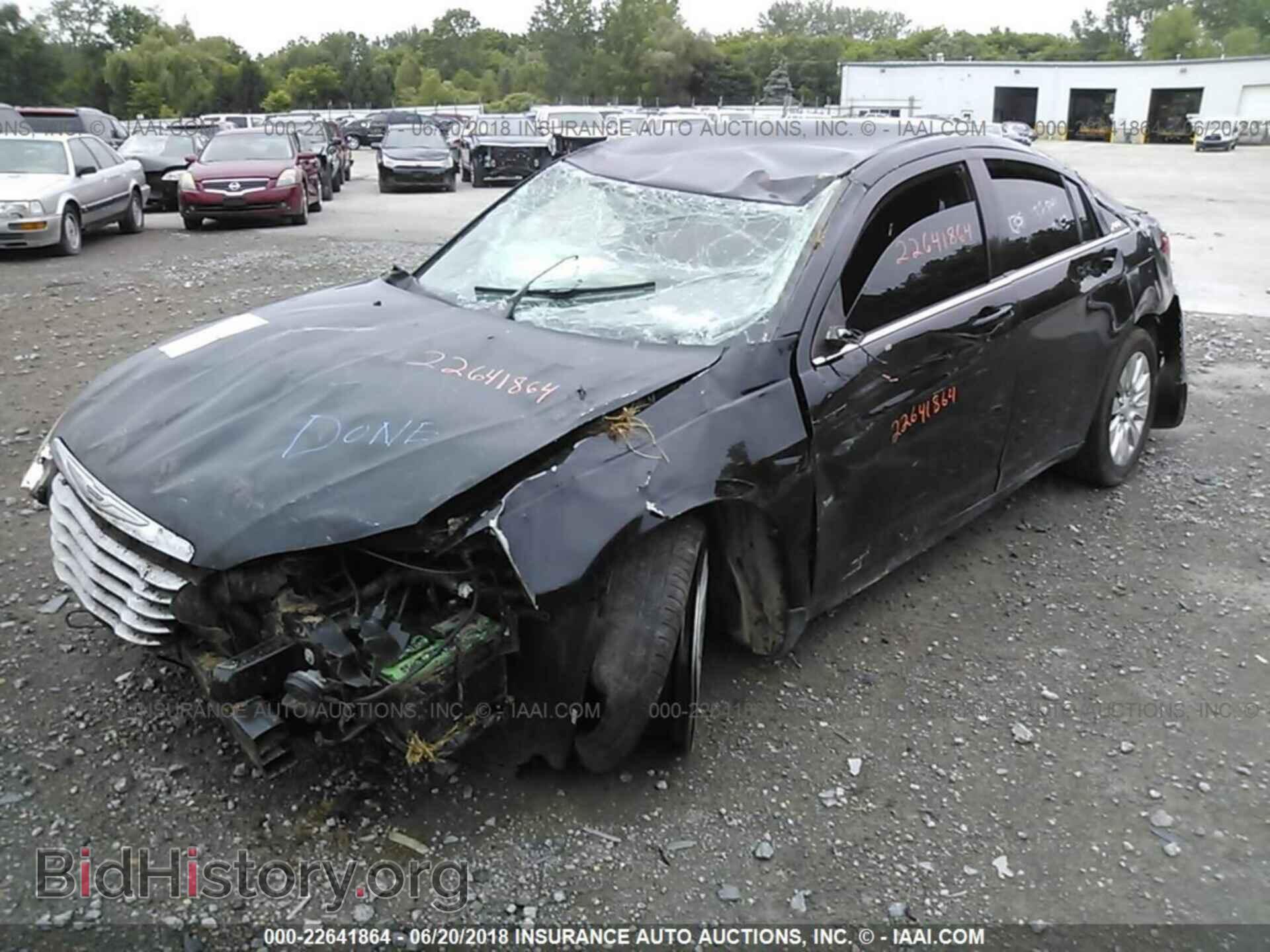 2012 Chrysler 200 - VIN: 1C3CCBAB4CN320000 - Фото 2