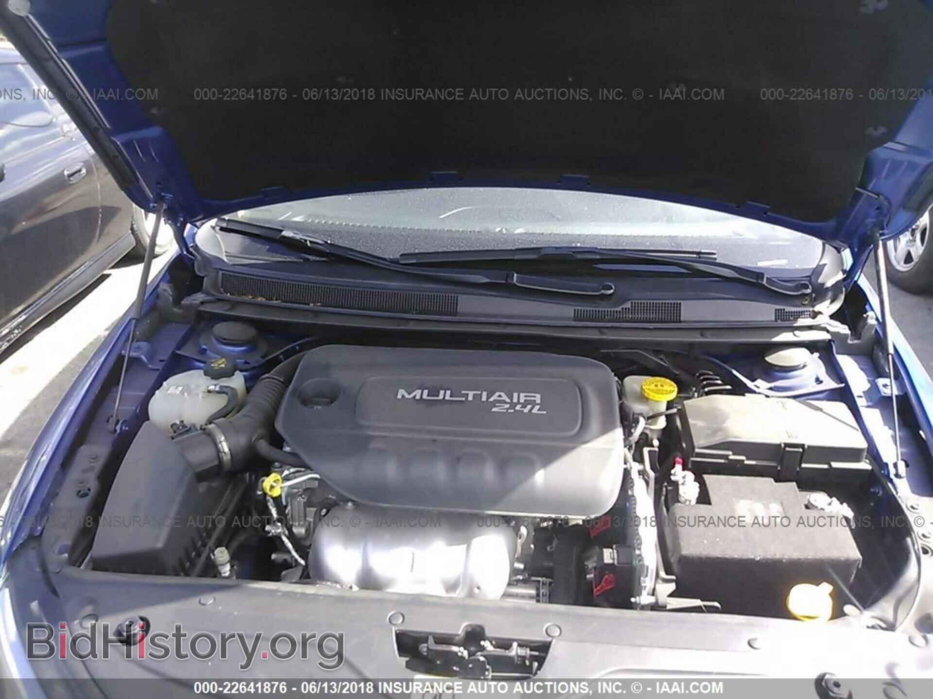 2016 Chrysler 200 - VIN: 1C3CCCAB0GN133915 - Фото 10