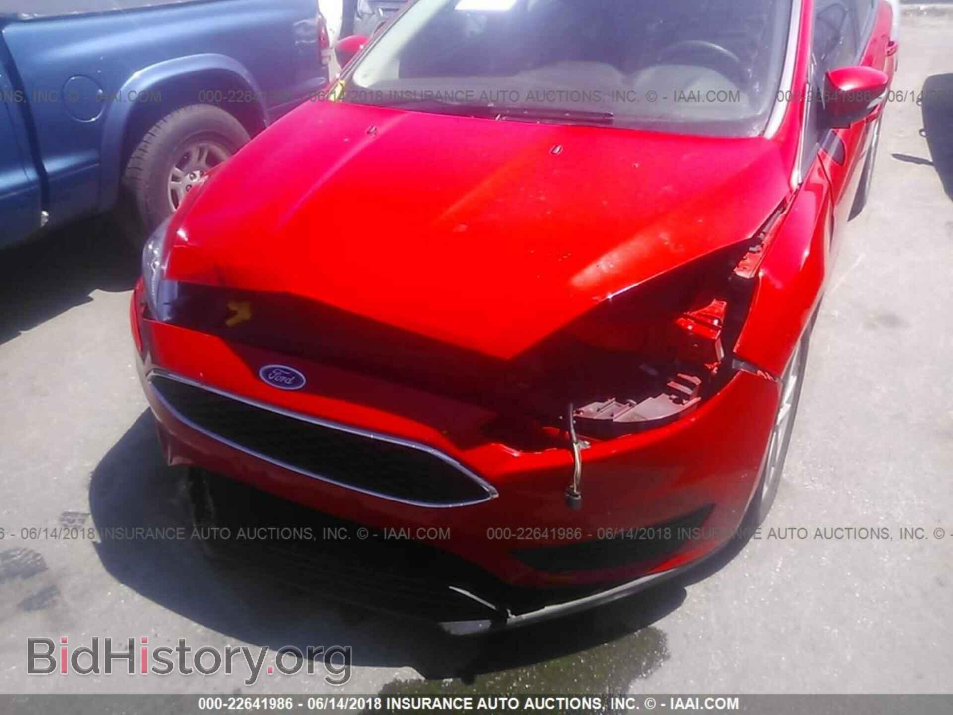 2016 Ford Focus - VIN: 1FADP3K24GL338979 - Photo 6
