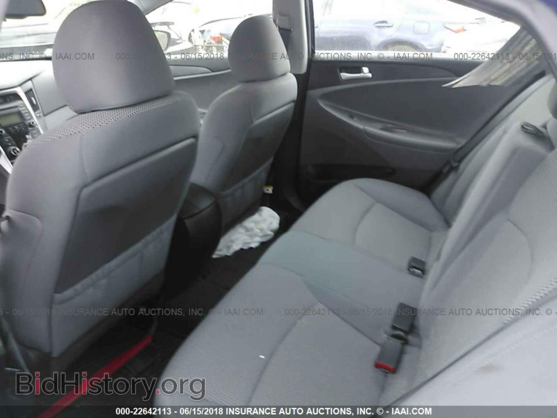 2012 Hyundai Sonata - VIN: 5NPEB4AC7CH359837 - Photo 8