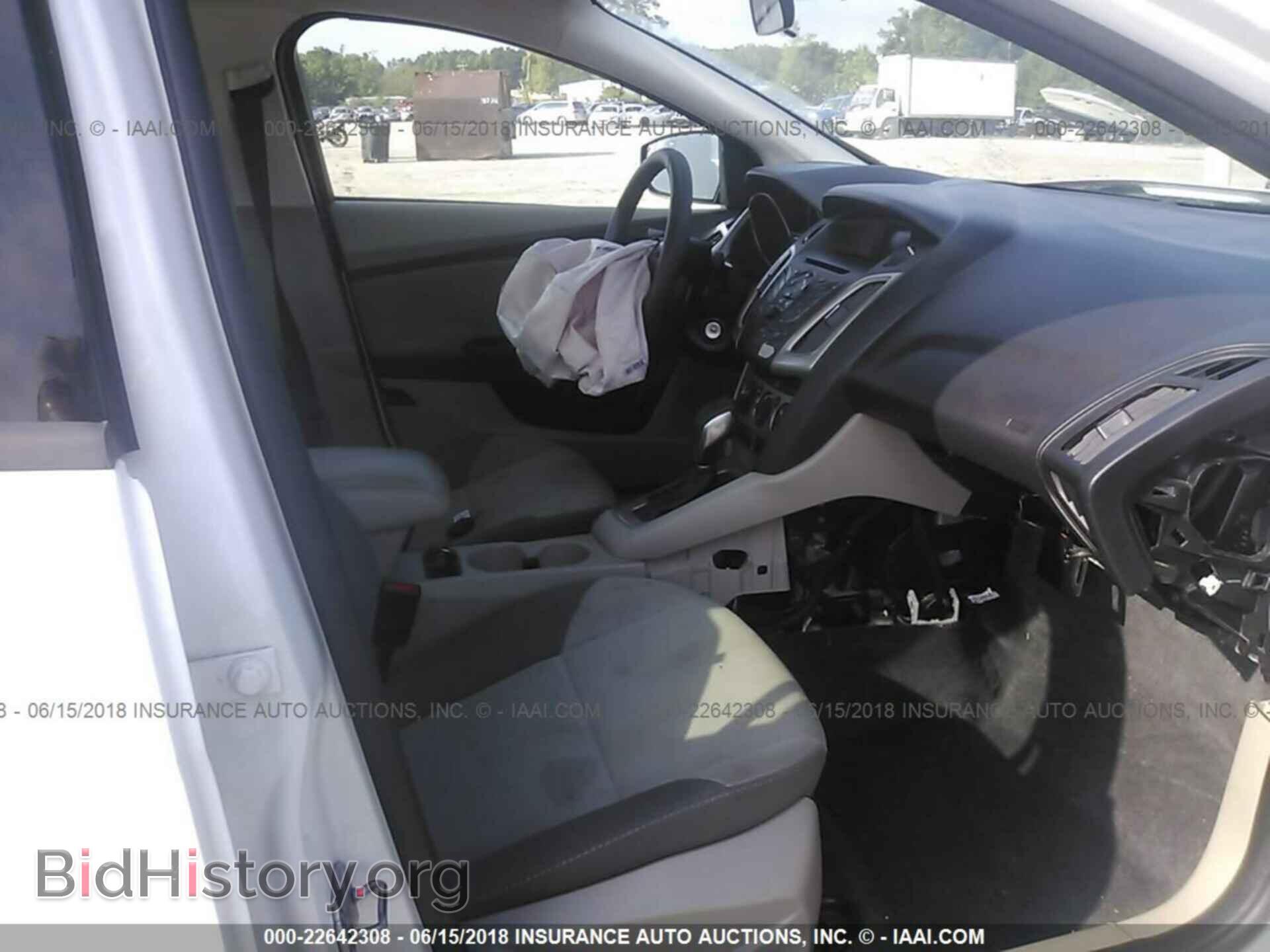 2013 Ford Focus - VIN: 1FADP3F22DL249398 - Photo 5