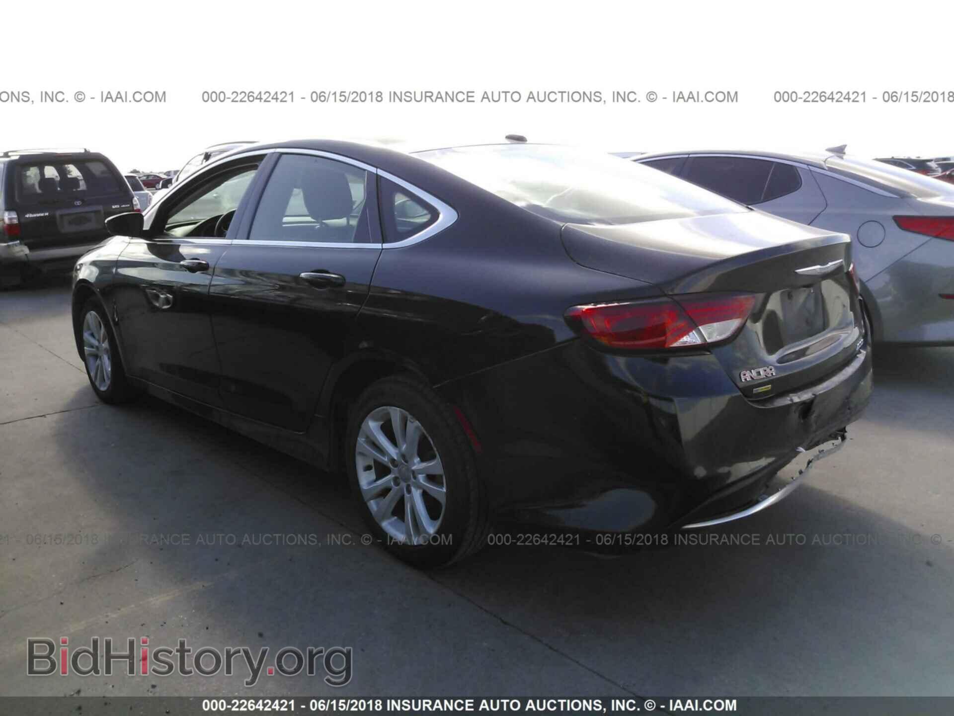 2015 Chrysler 200 - VIN: 1C3CCCAB3FN594329 - Photo 3