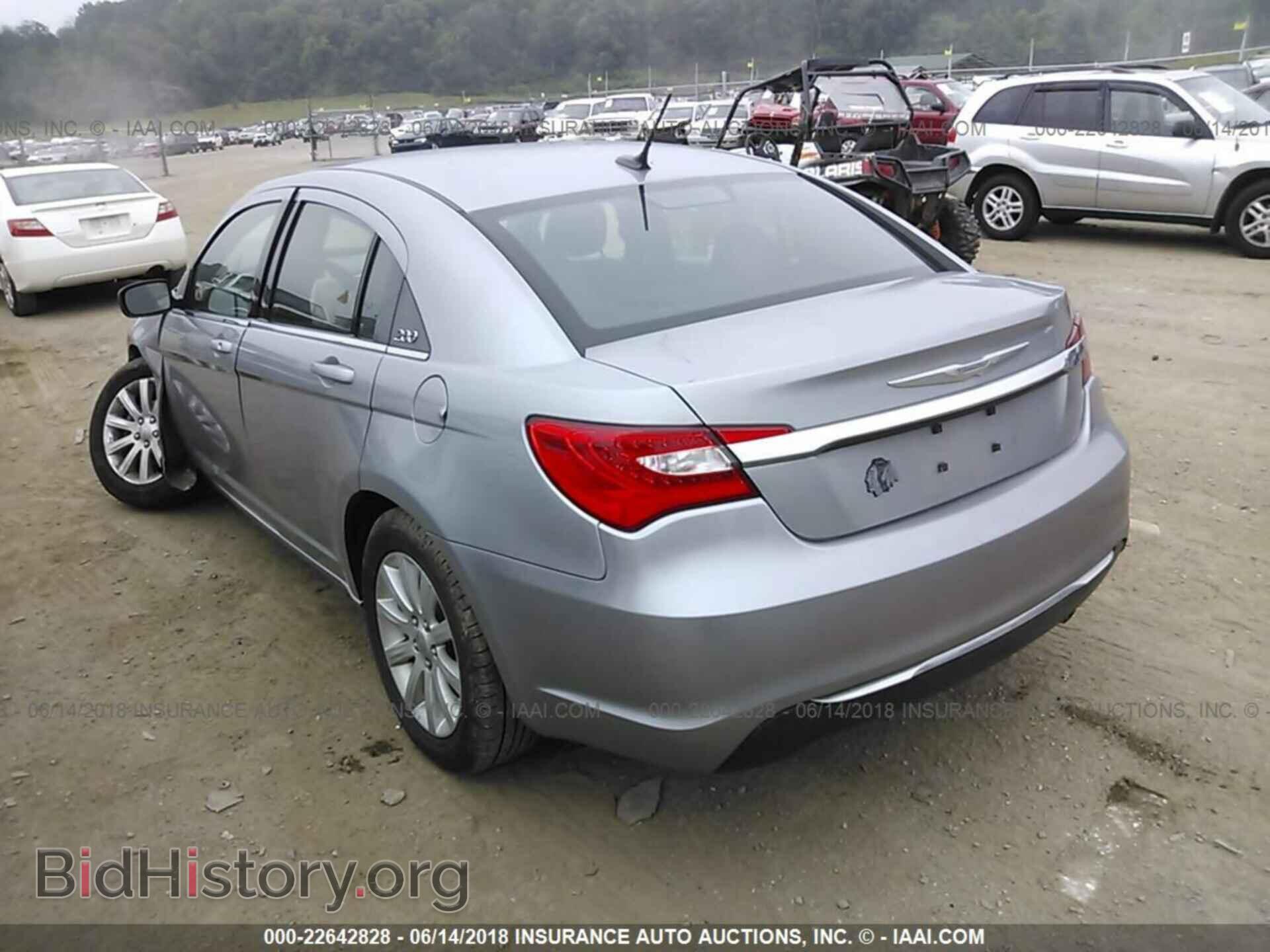 2013 Chrysler 200 - VIN: 1C3CCBBB1DN618245 - Фото 3