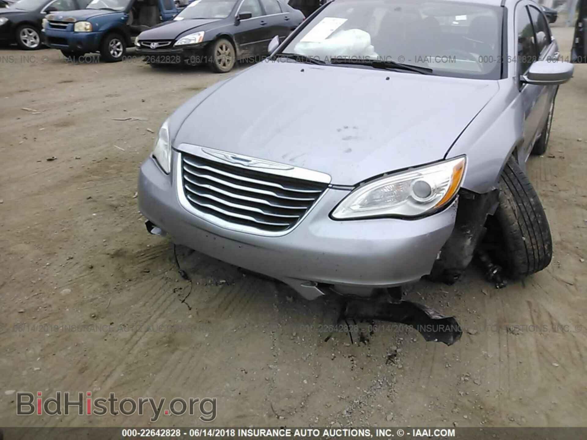 2013 Chrysler 200 - VIN: 1C3CCBBB1DN618245 - Фото 6