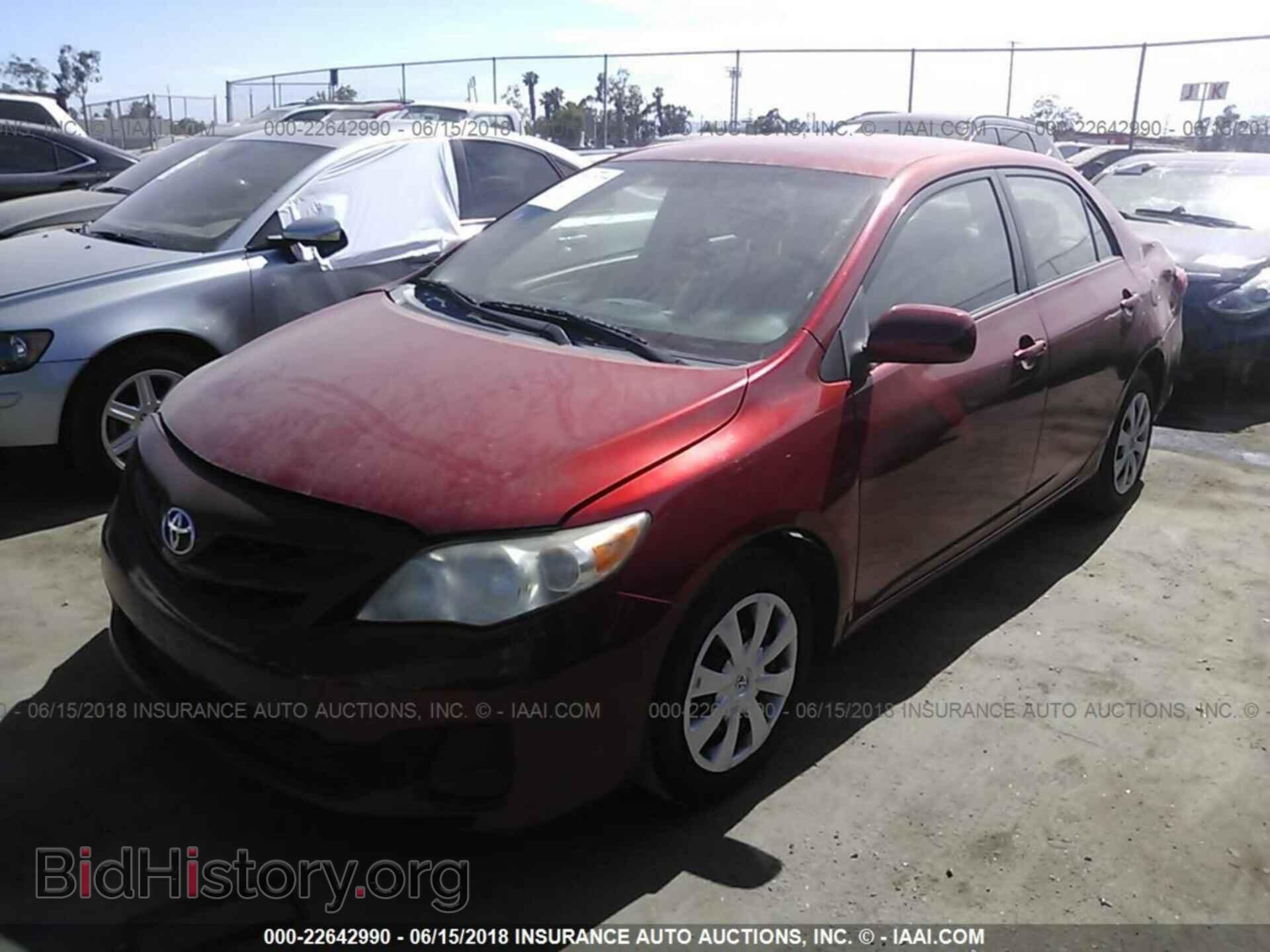 2011 Toyota Corolla - VIN: JTDBU4EE8B9136643 - Фото 2