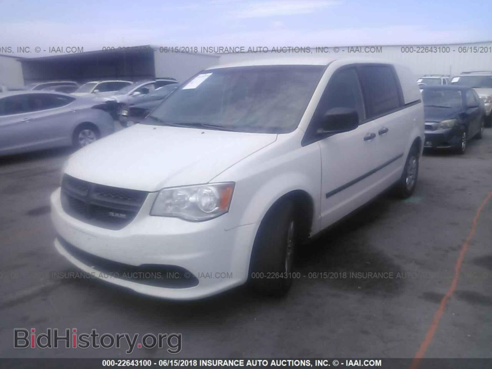 2013 Ram Tradesman - VIN: 2C4JRGAG8DR615017 - Фото 2