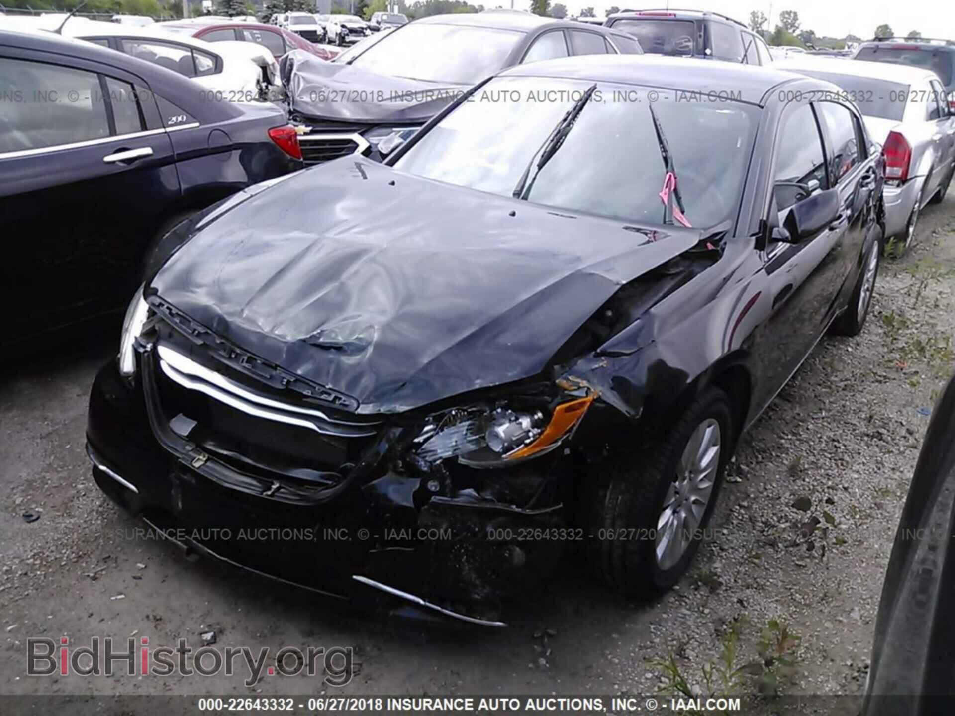 2014 Chrysler 200 - VIN: 1C3CCBAB5EN206901 - Photo 2