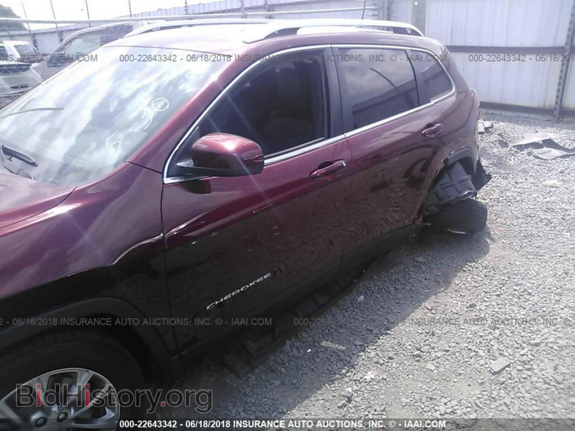 2019 JEEP CHEROKEE - VIN: 1C4PJLLB2KD176635 - Фото 6