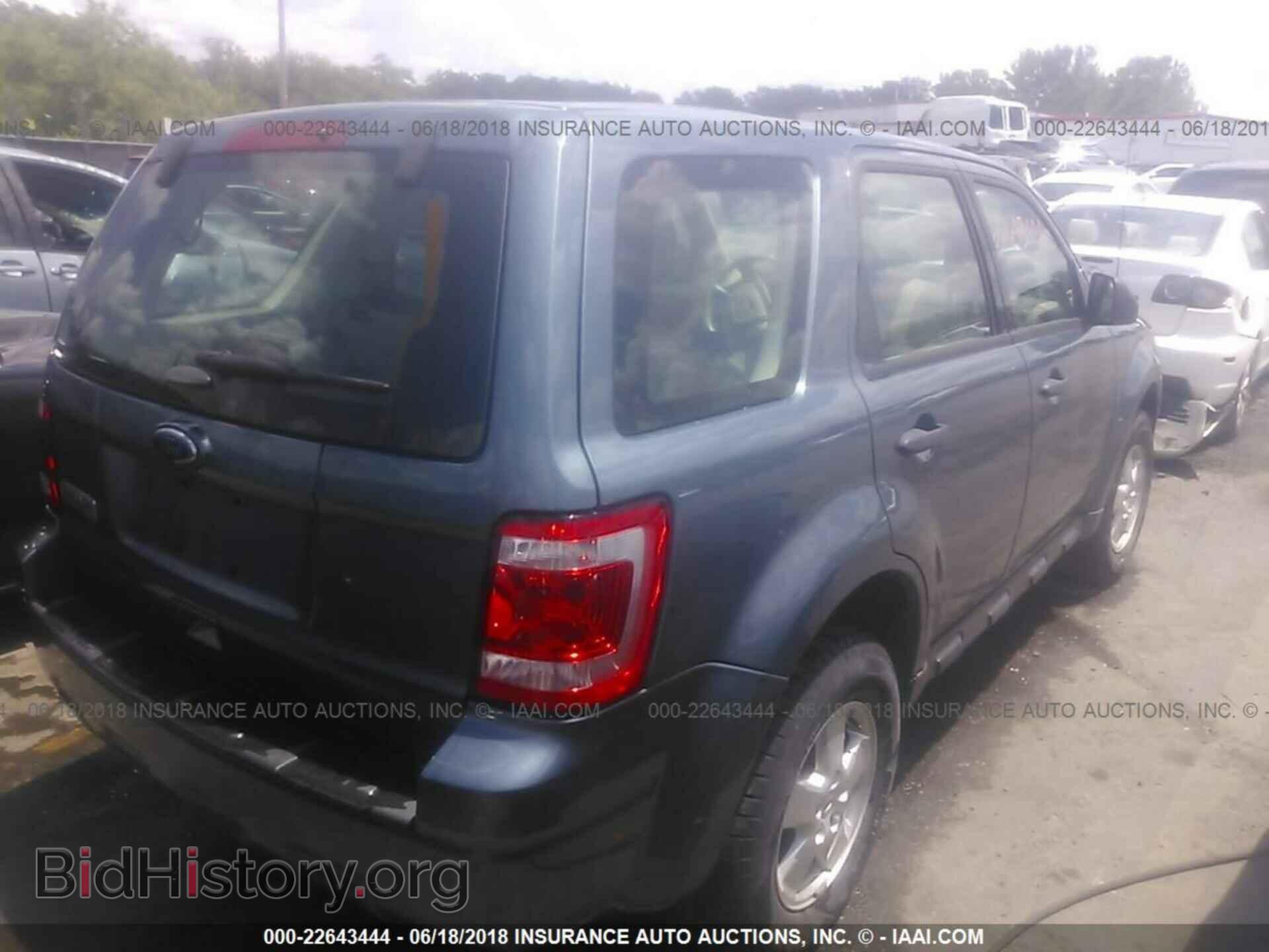 2011 Ford Escape - VIN: 1FMCU0C79BKB78602 - Фото 4