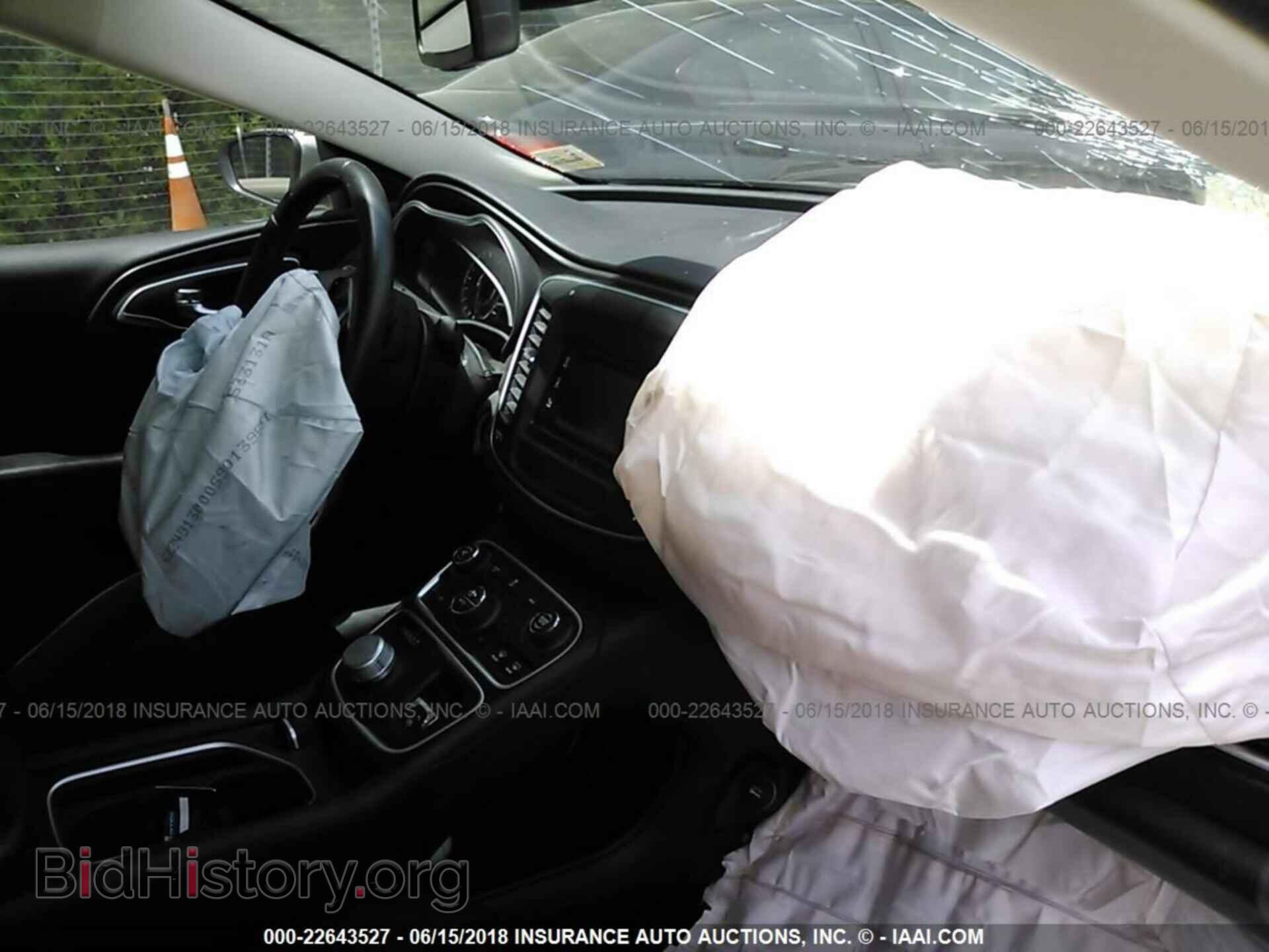 2015 Chrysler 200 - VIN: 1C3CCCAB9FN554787 - Фото 5