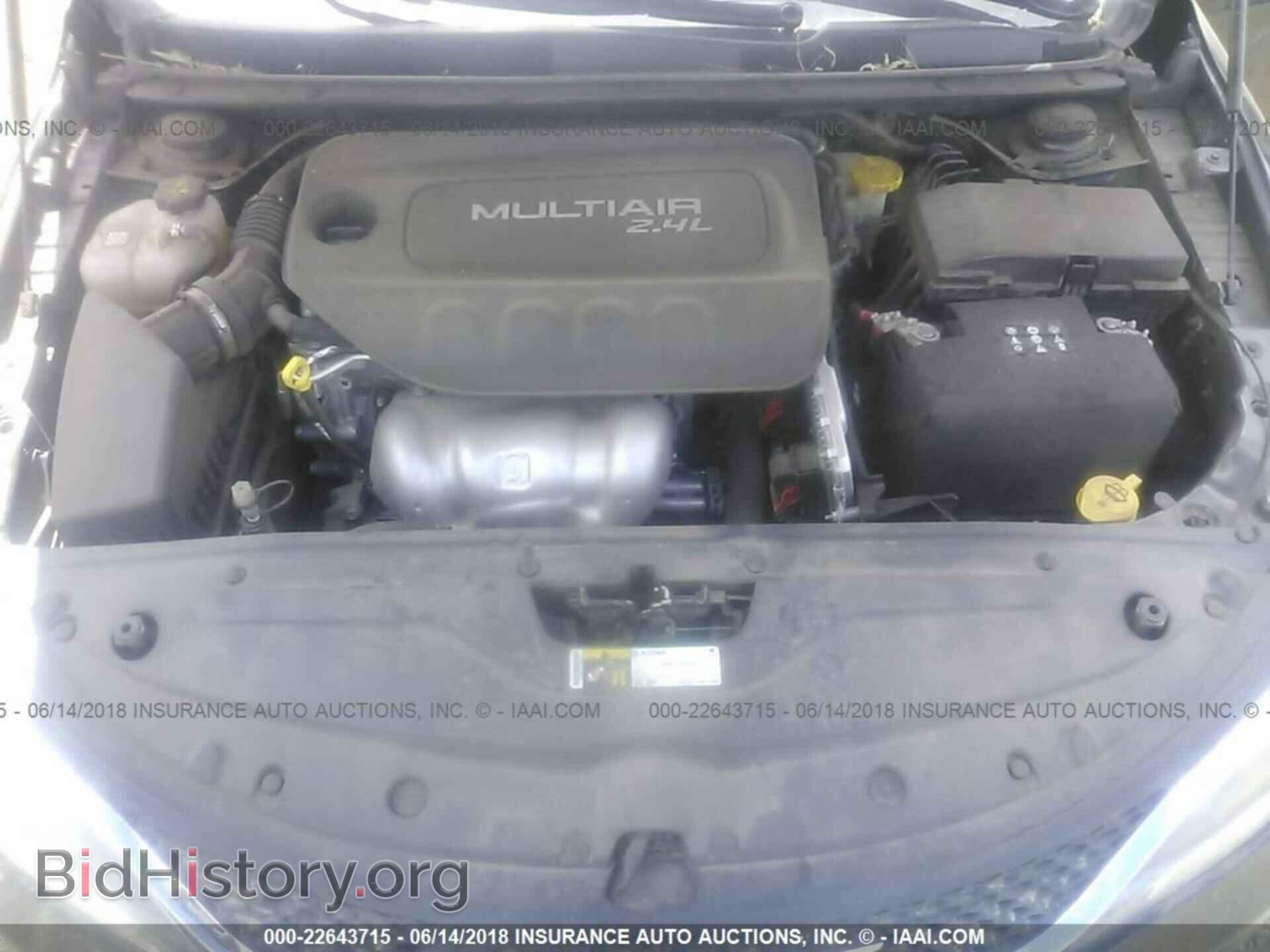 2015 Chrysler 200 - VIN: 1C3CCCAB0FN729590 - Photo 10