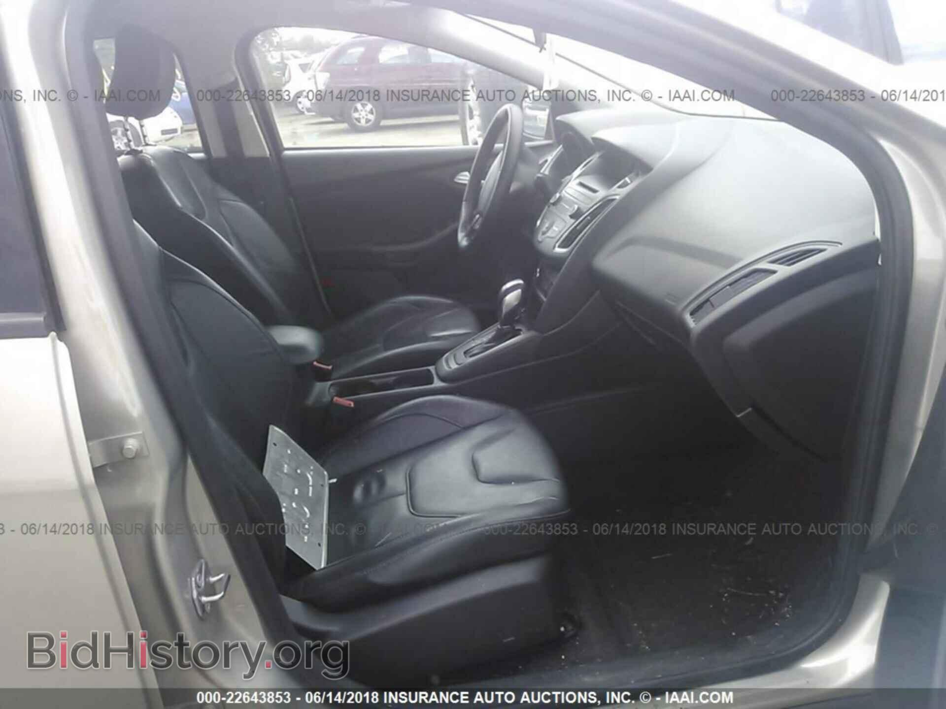 2015 Ford Focus - VIN: 1FADP3F21FL331058 - Photo 5
