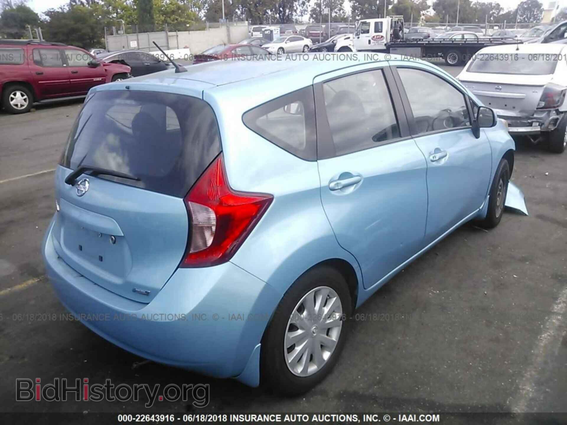 2015 Nissan Versa note - VIN: 3N1CE2CP7FL441321 - Photo 4