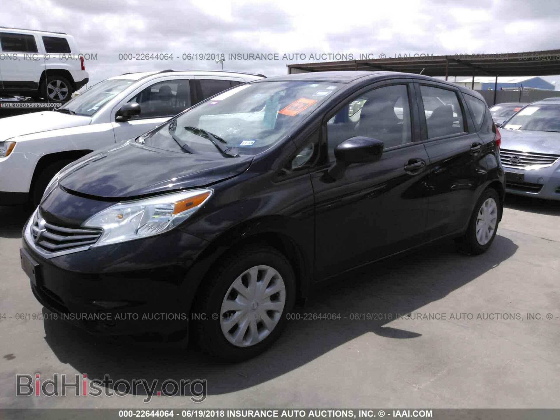 2015 Nissan Versa note - VIN: 3N1CE2CP3FL401107 - Фото 2