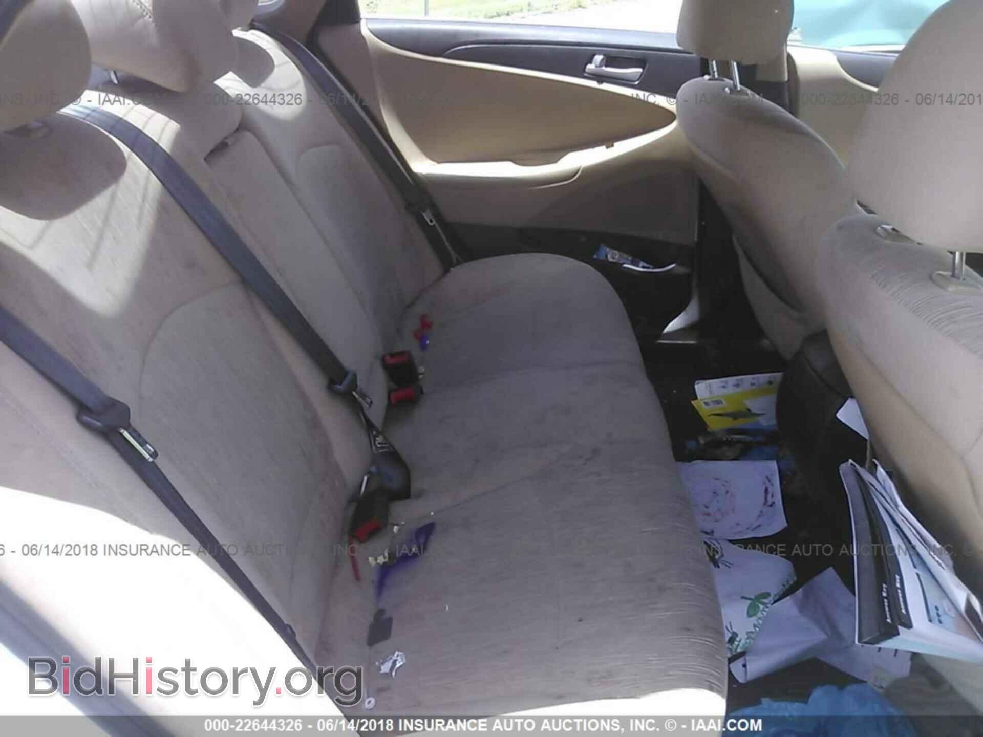 2012 Hyundai Sonata - VIN: 5NPEB4AC9CH445568 - Photo 8