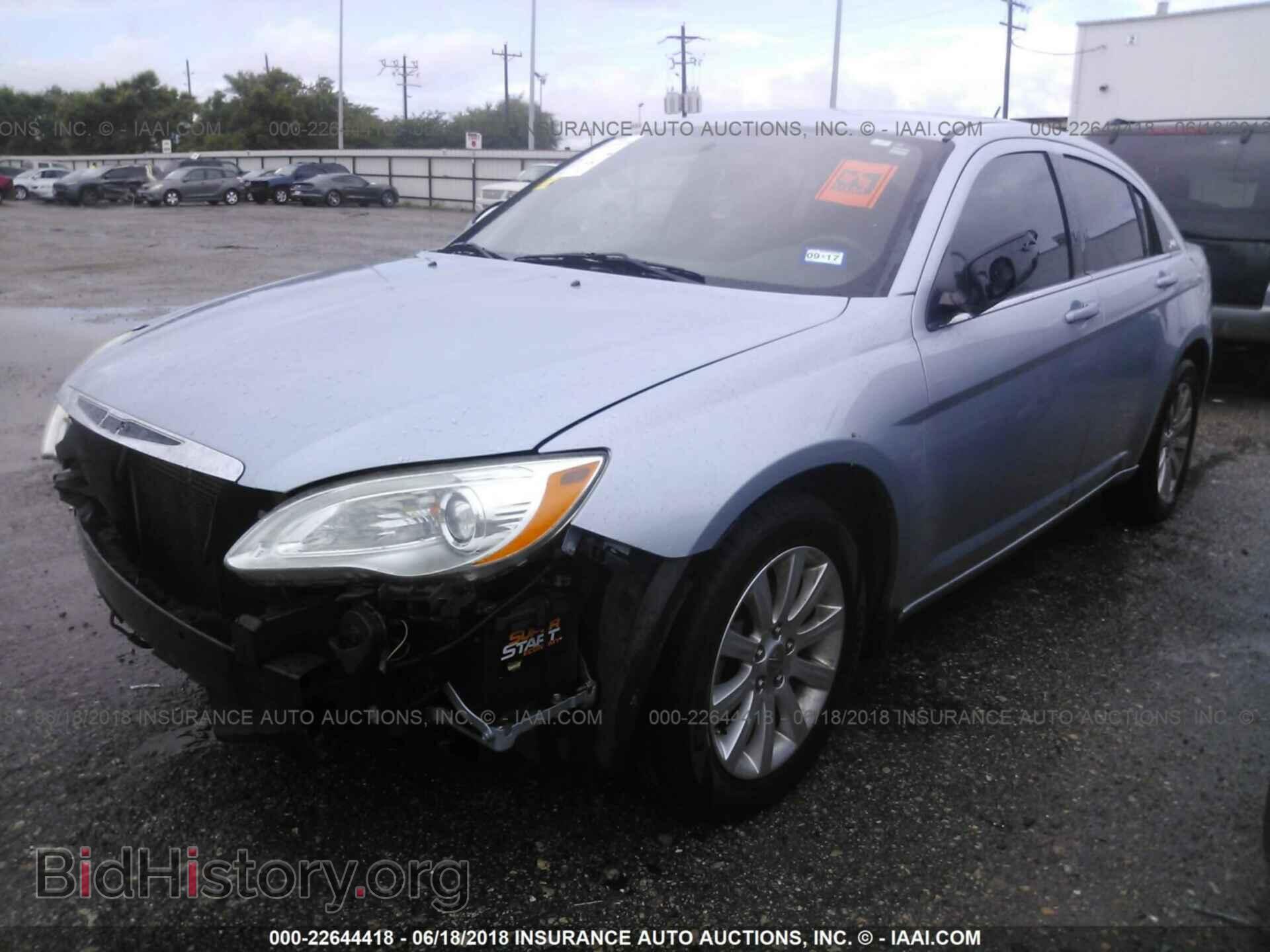 2012 Chrysler 200 - VIN: 1C3CCBBB6CN187819 - Фото 2