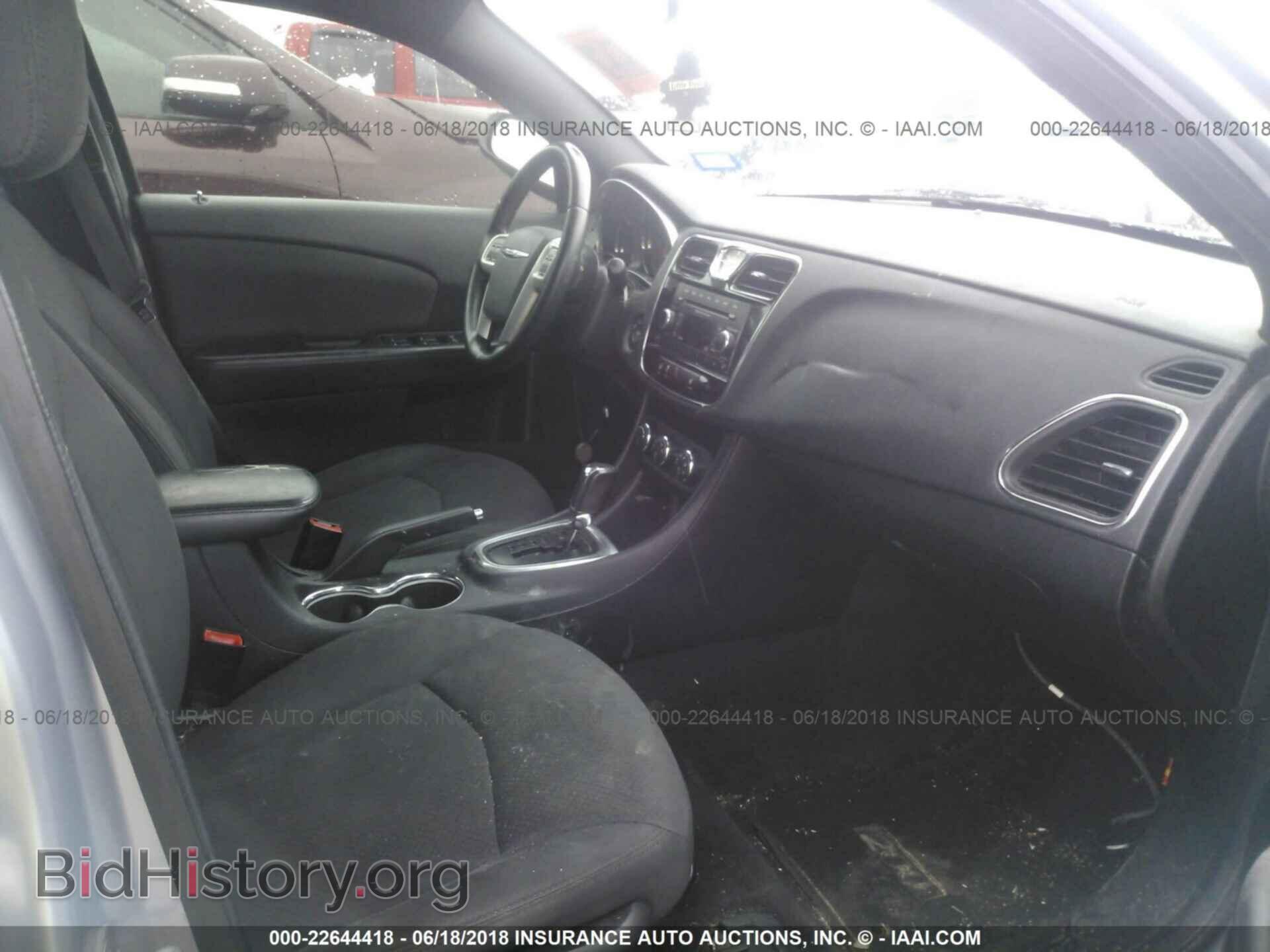 2012 Chrysler 200 - VIN: 1C3CCBBB6CN187819 - Фото 5