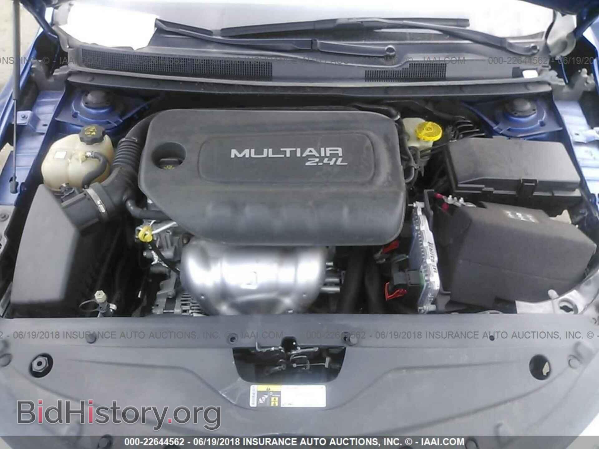 2015 Chrysler 200 - VIN: 1C3CCCAB0FN636858 - Photo 10