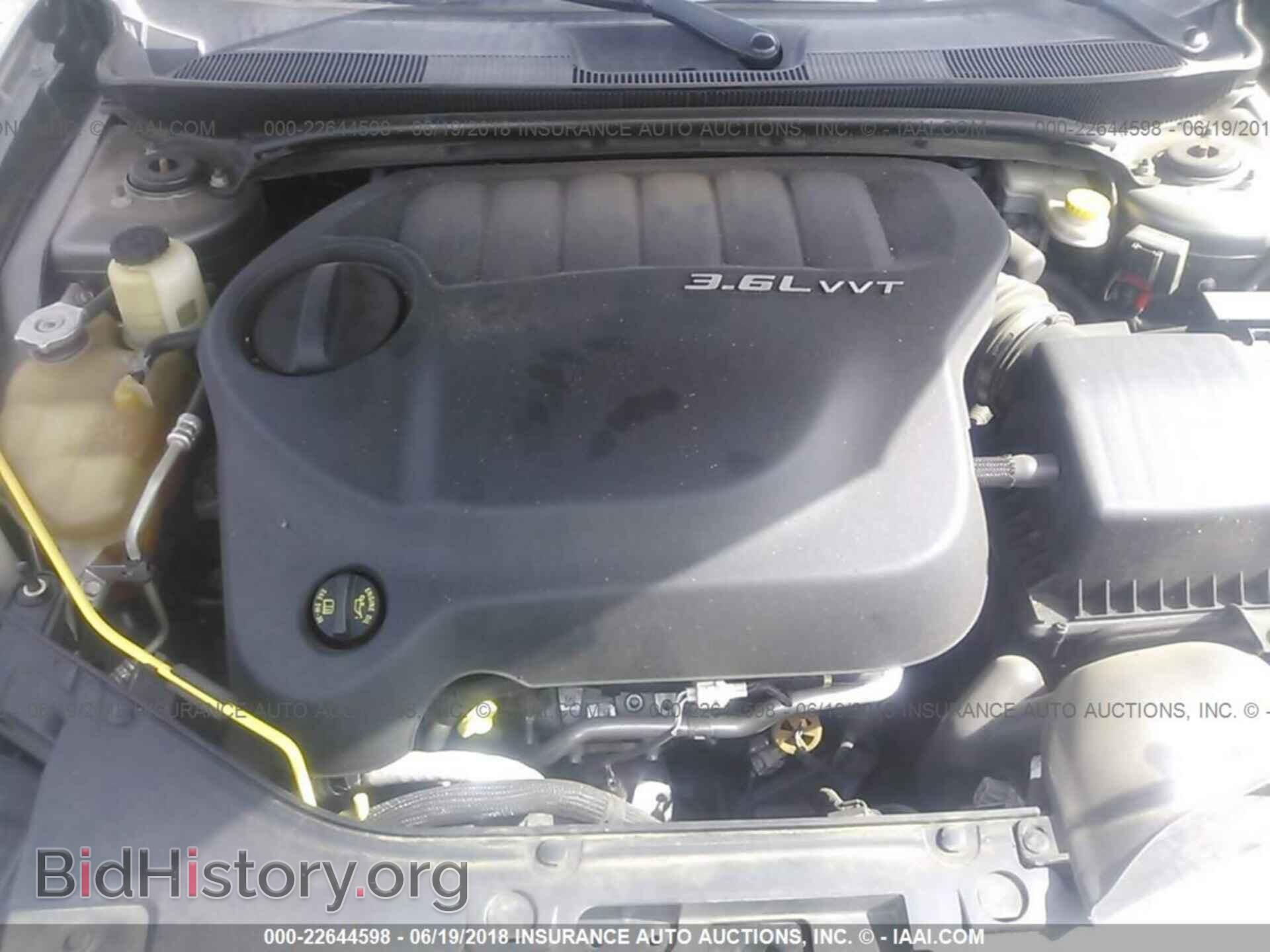 2012 Chrysler 200 - VIN: 1C3CCBCG9CN222105 - Фото 10