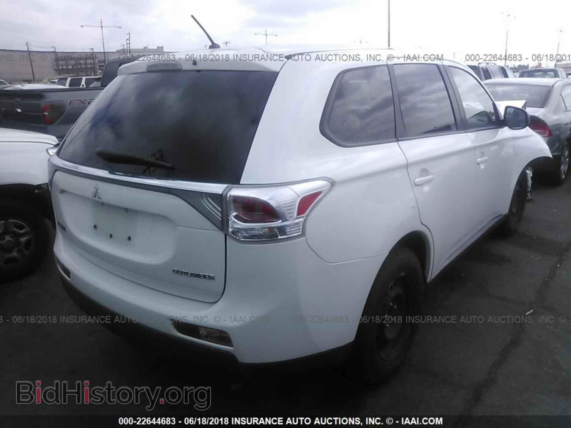 2014 Mitsubishi Outlander - VIN: JA4AD2A32EZ011480 - Фото 4