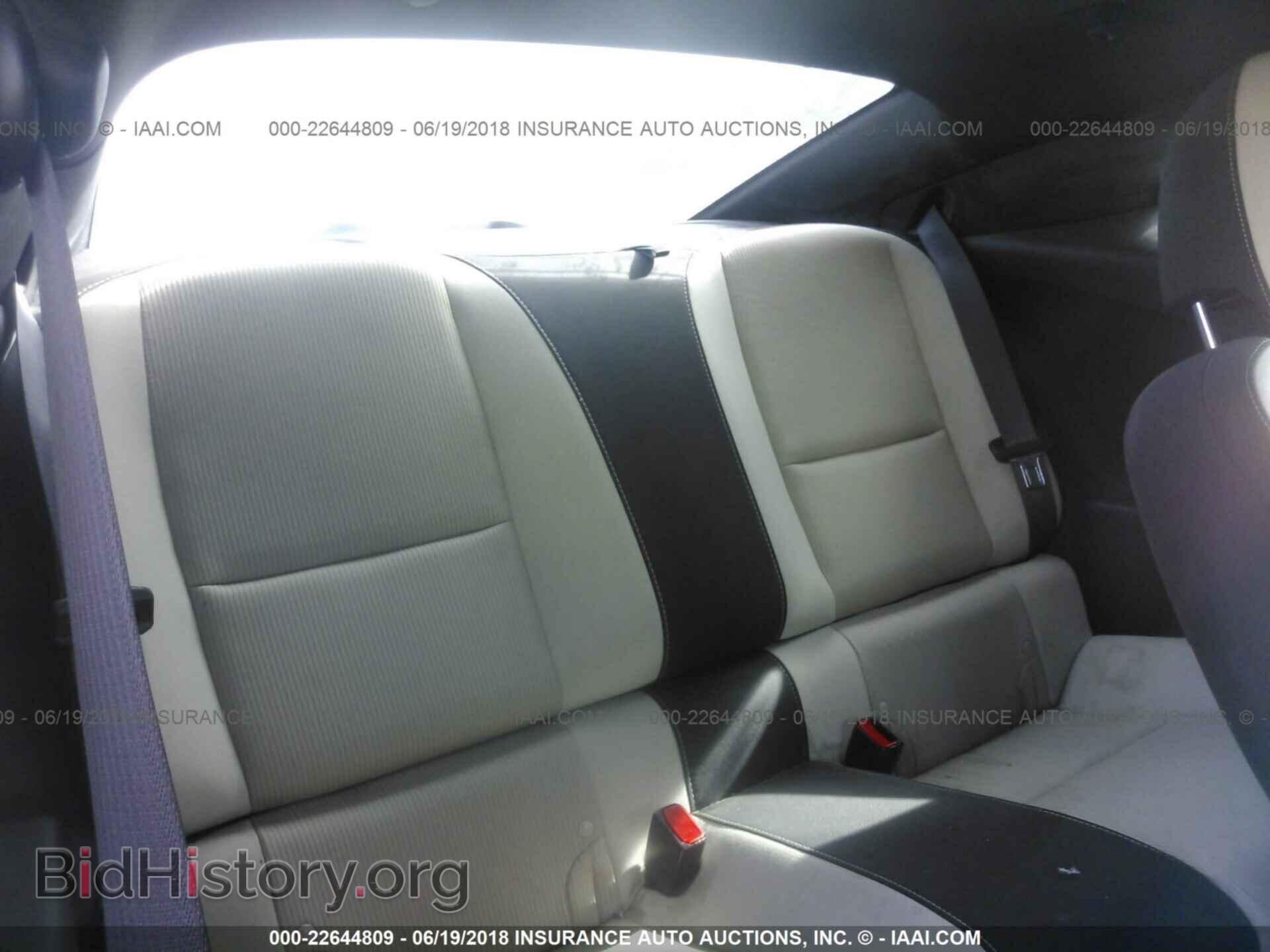 2011 Chevrolet Camaro - VIN: 2G1FB1ED1B9209111 - Фото 8
