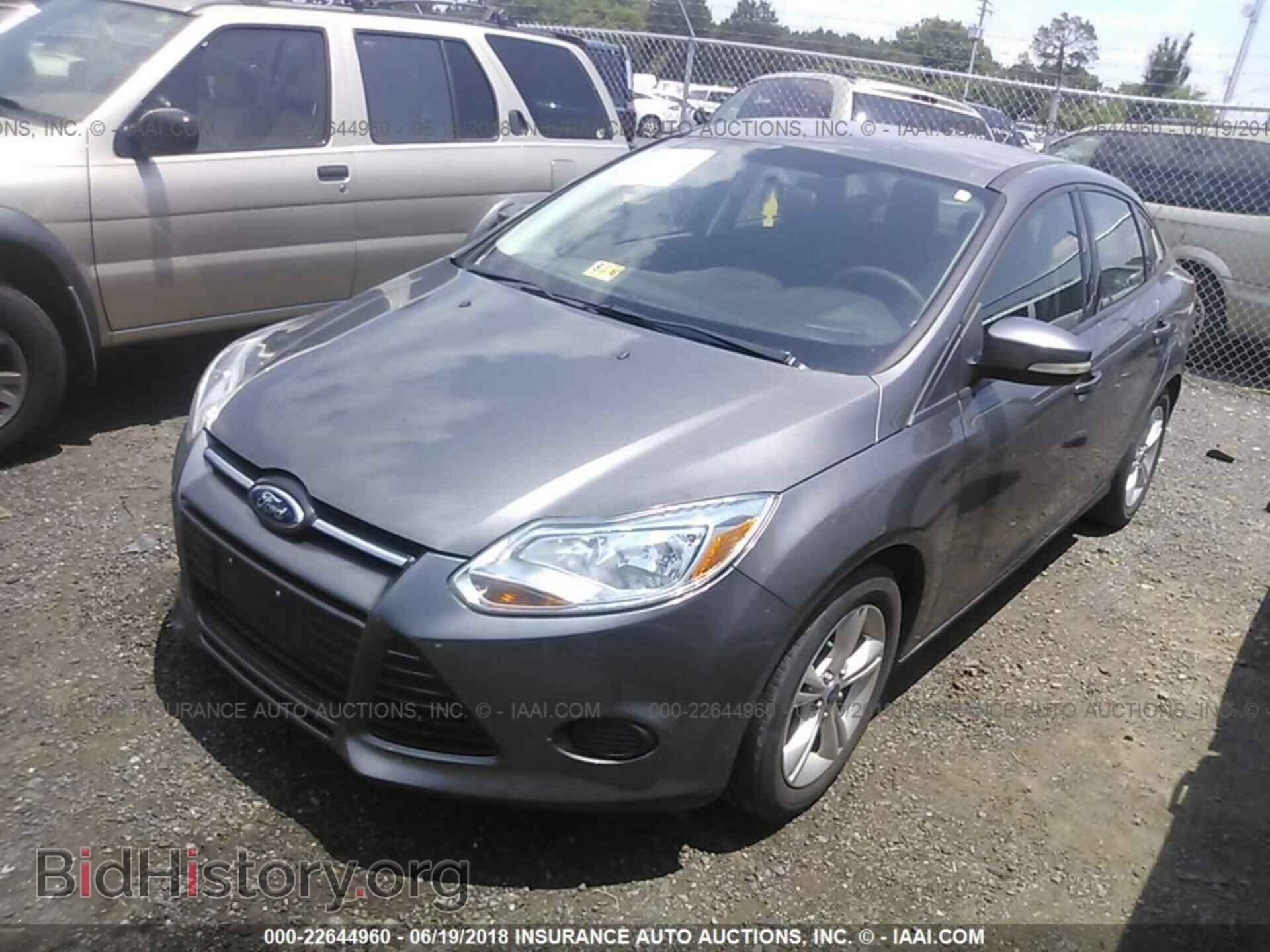 2013 Ford Focus - VIN: 1FADP3F20DL130667 - Photo 2