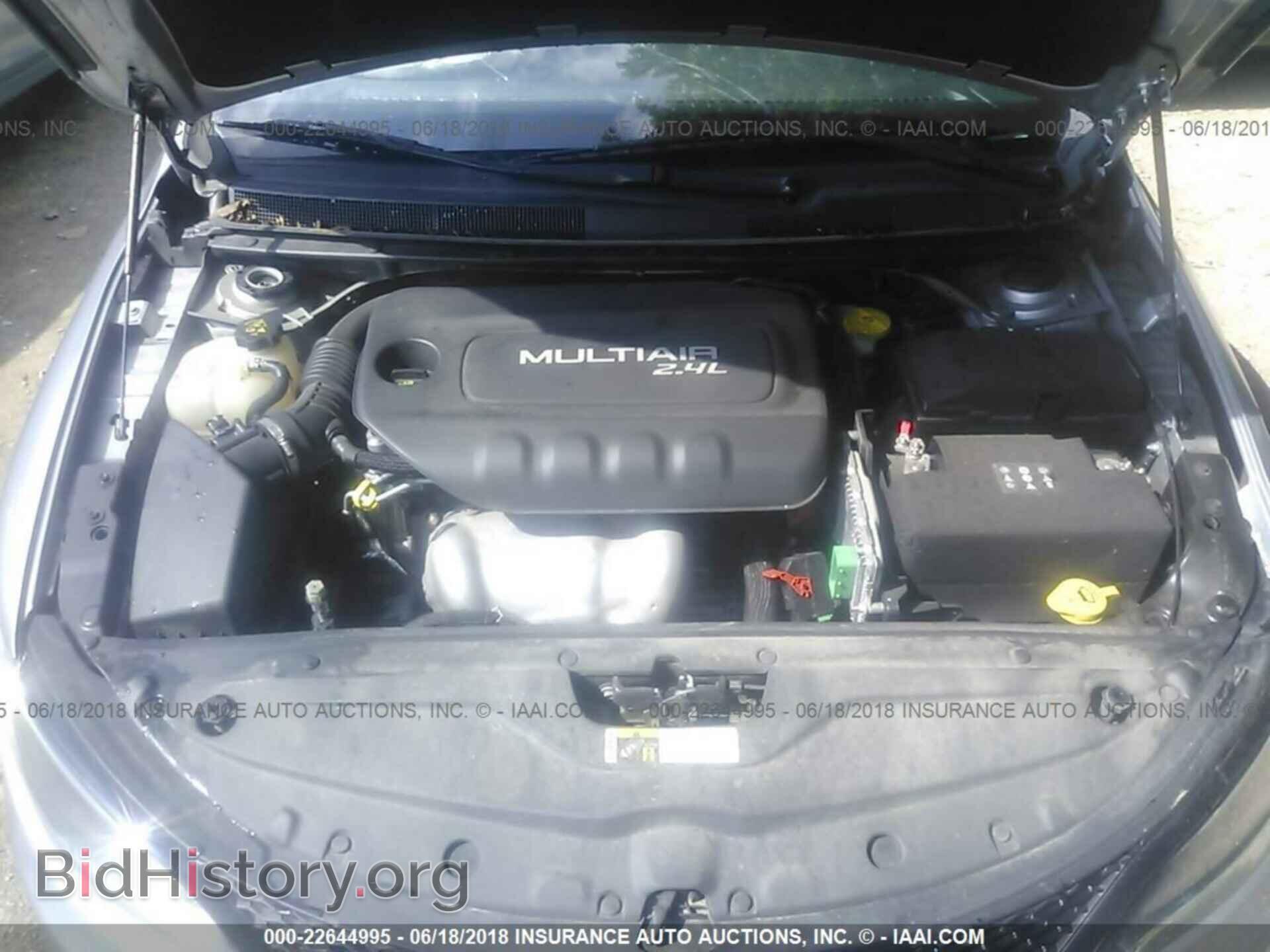 2015 Chrysler 200 - VIN: 1C3CCCBB4FN658506 - Фото 10