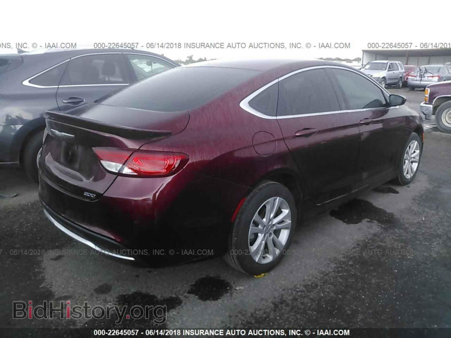 2015 Chrysler 200 - VIN: 1C3CCCAB3FN635588 - Photo 4