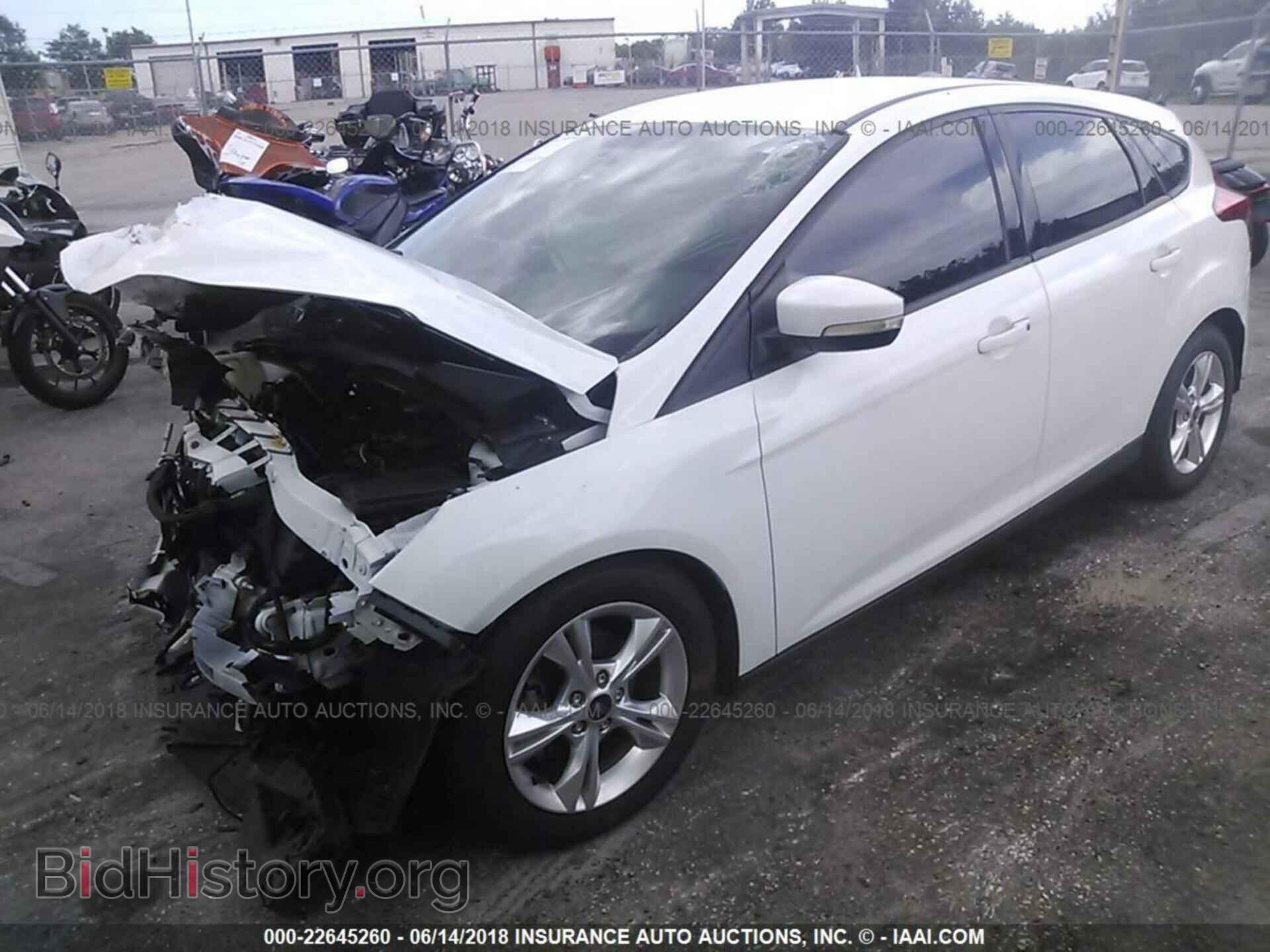 2014 Ford Focus - VIN: 1FADP3K25EL204138 - Photo 2