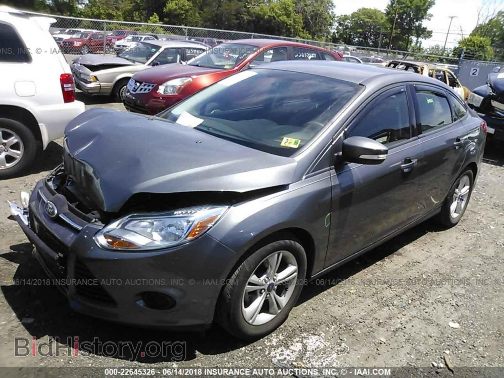 2014 Ford Focus - VIN: 1FADP3F26EL443935 - Photo 2