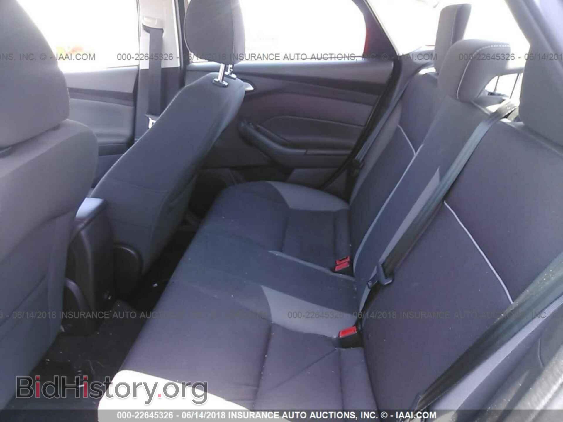 2014 Ford Focus - VIN: 1FADP3F26EL443935 - Photo 8