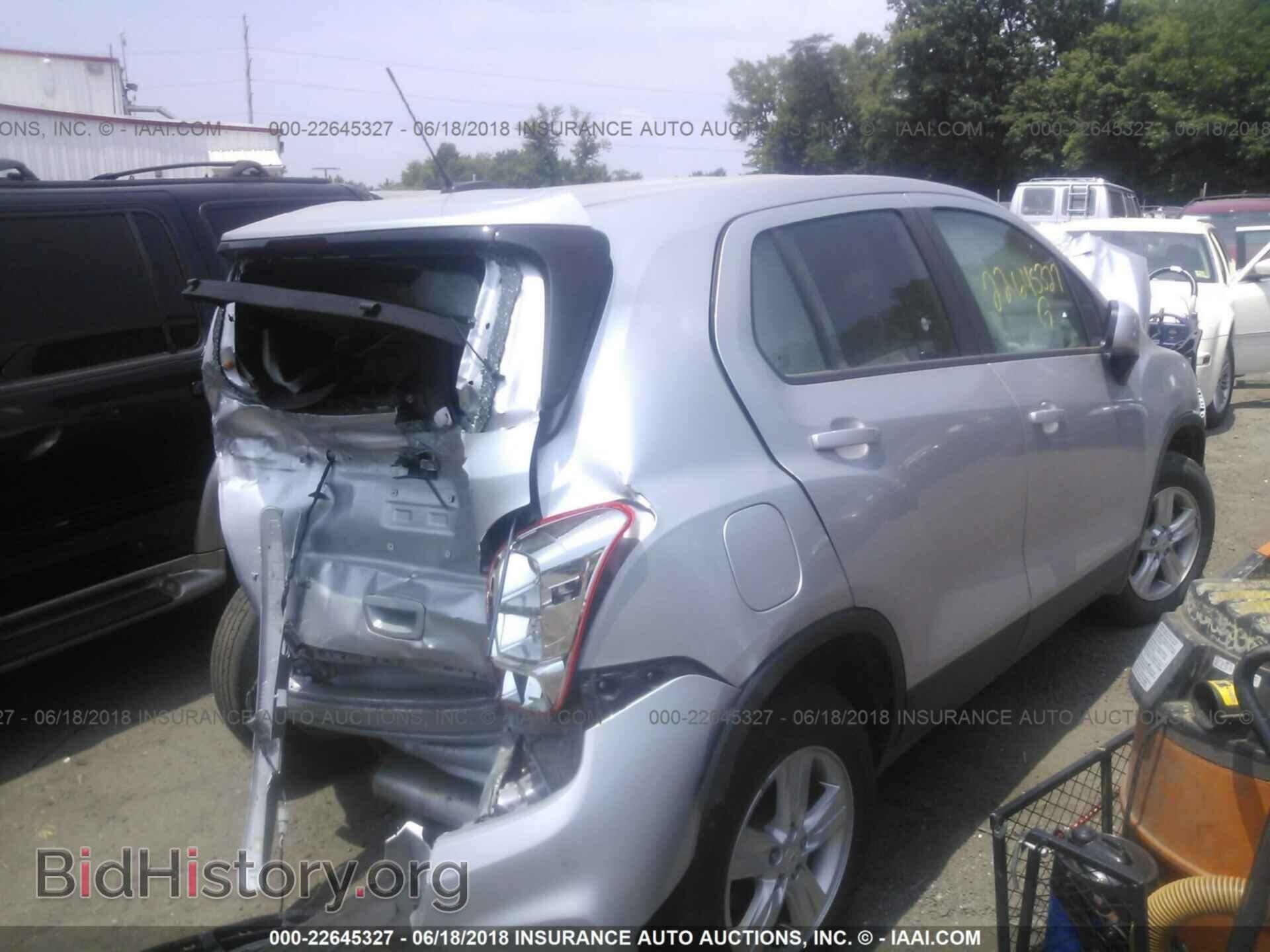 2017 Chevrolet Trax - VIN: KL7CJNSB3HB057831 - Фото 4