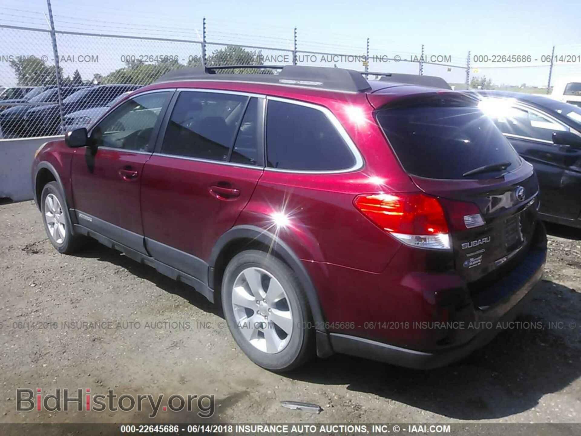 2011 Subaru Outback - VIN: 4S4BRCGC9B3347596 - Фото 3