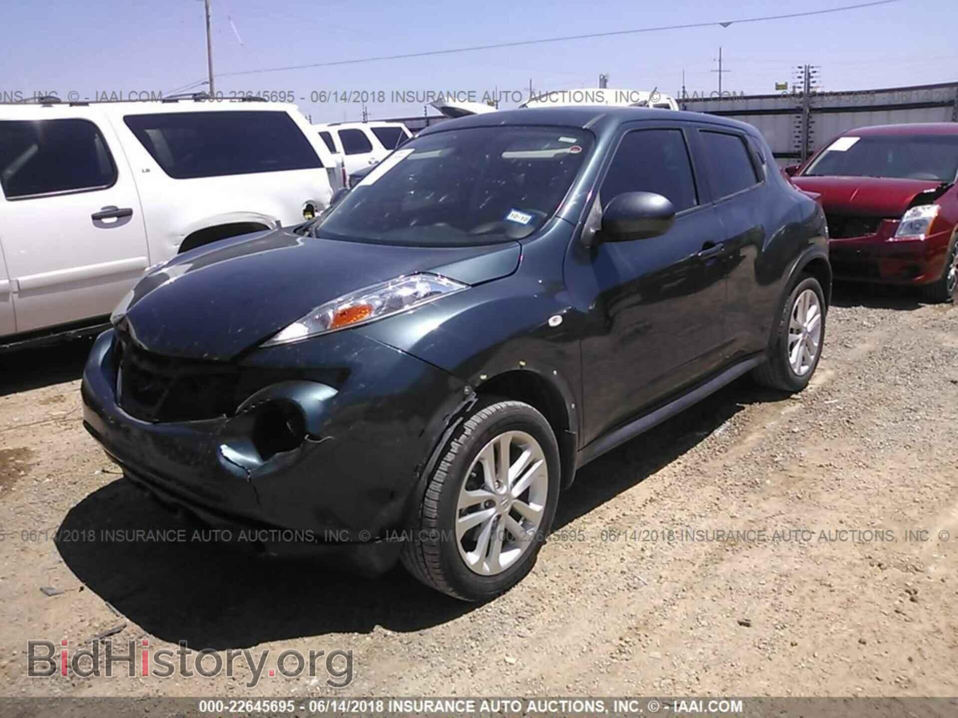 2013 Nissan Juke - VIN: JN8AF5MR1DT217221 - Photo 2