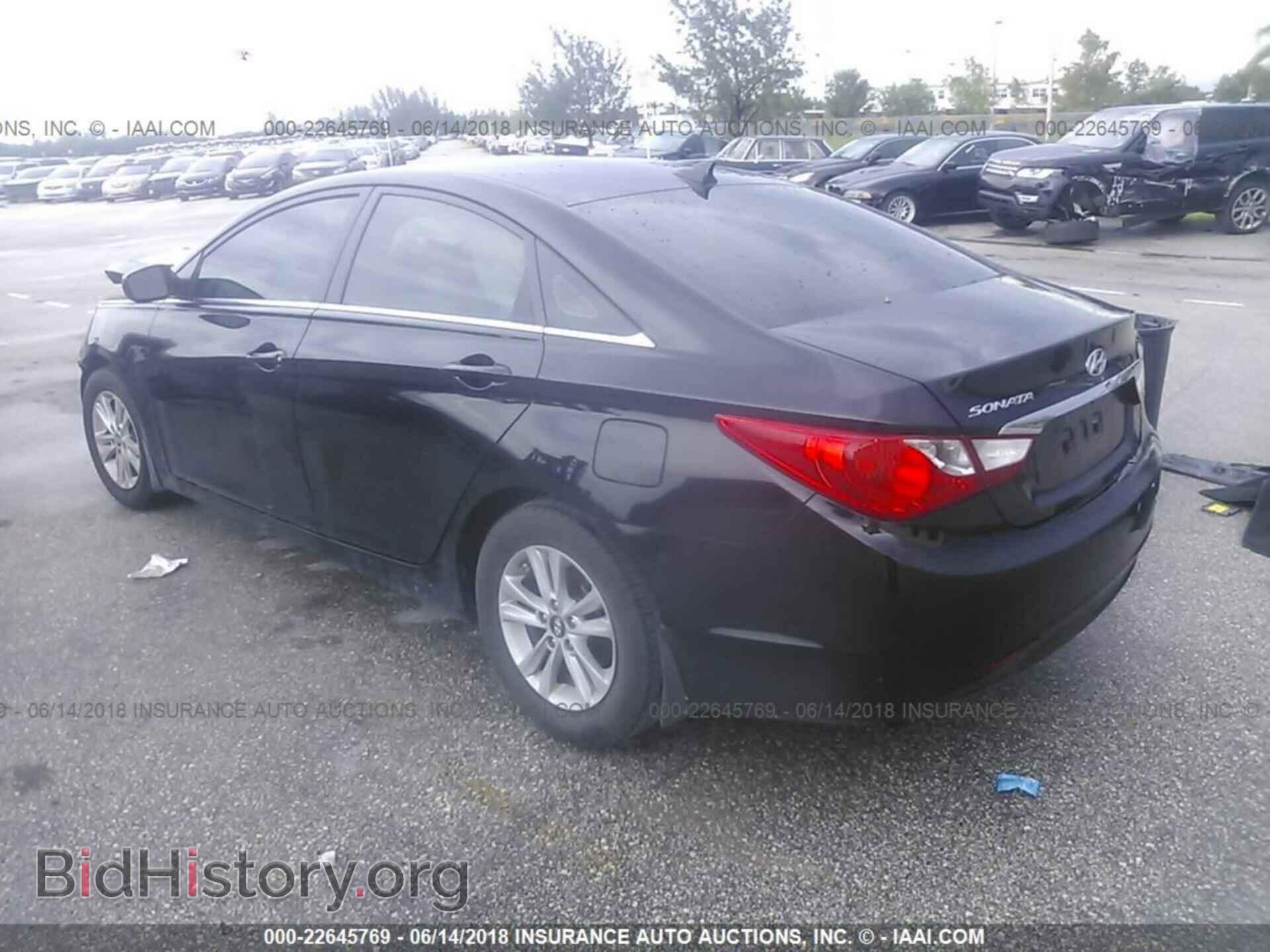 2012 Hyundai Sonata - VIN: 5NPEB4AC2CH309718 - Photo 3