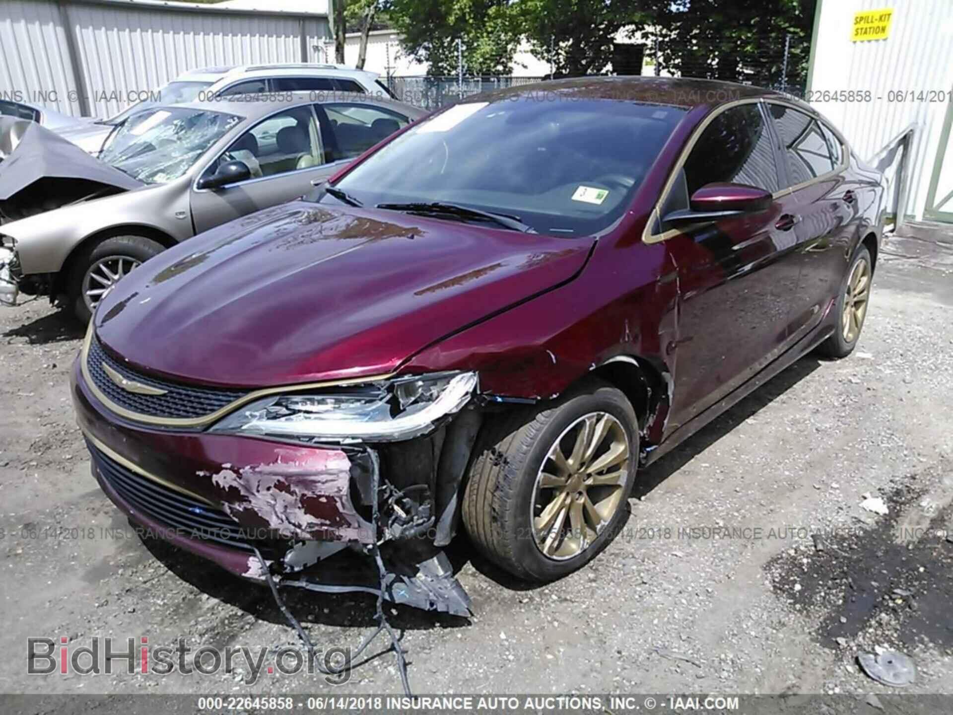2015 Chrysler 200 - VIN: 1C3CCCAB7FN696023 - Photo 2