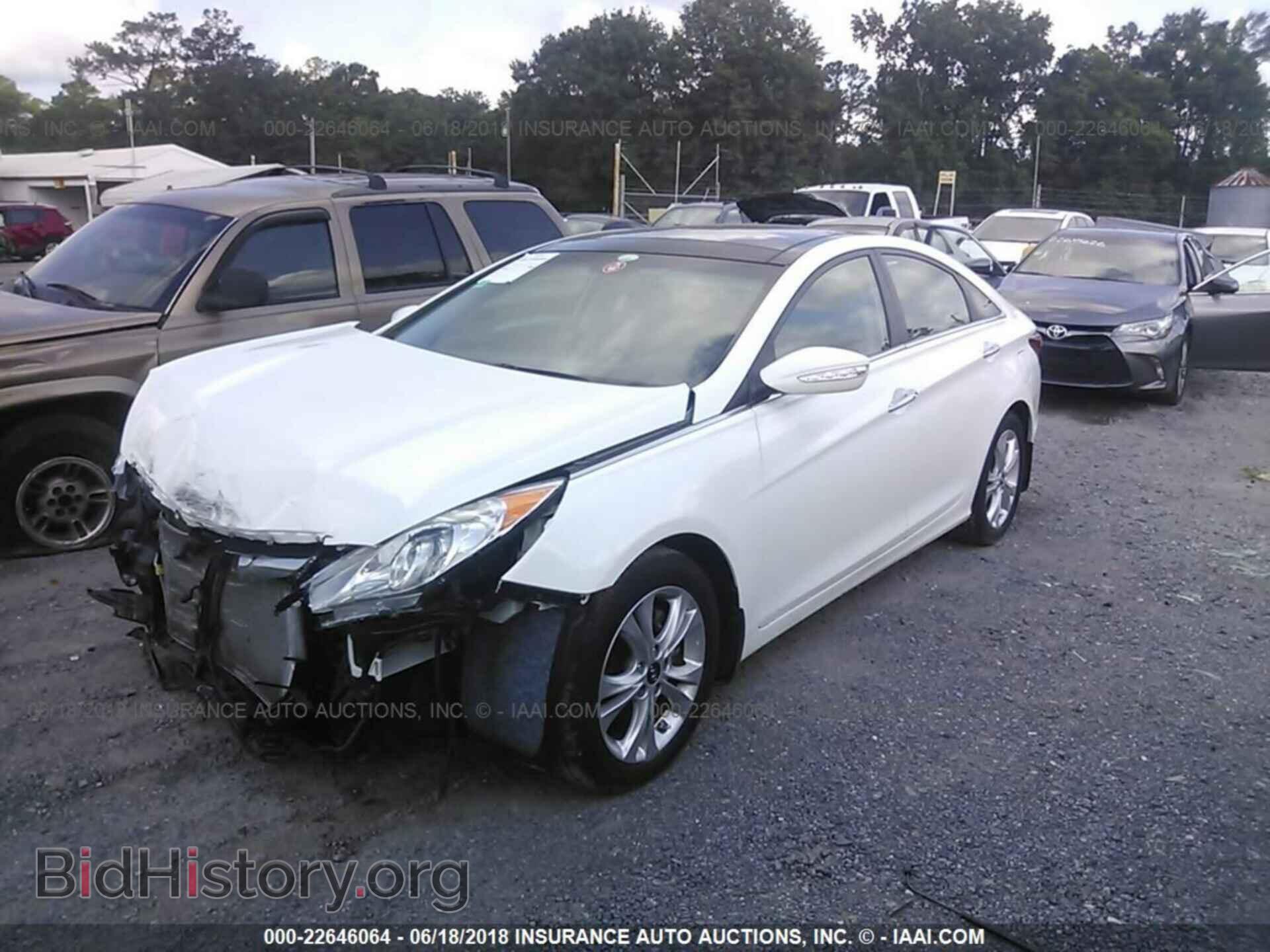 2012 Hyundai Sonata - VIN: 5NPEC4AC9CH460097 - Фото 2