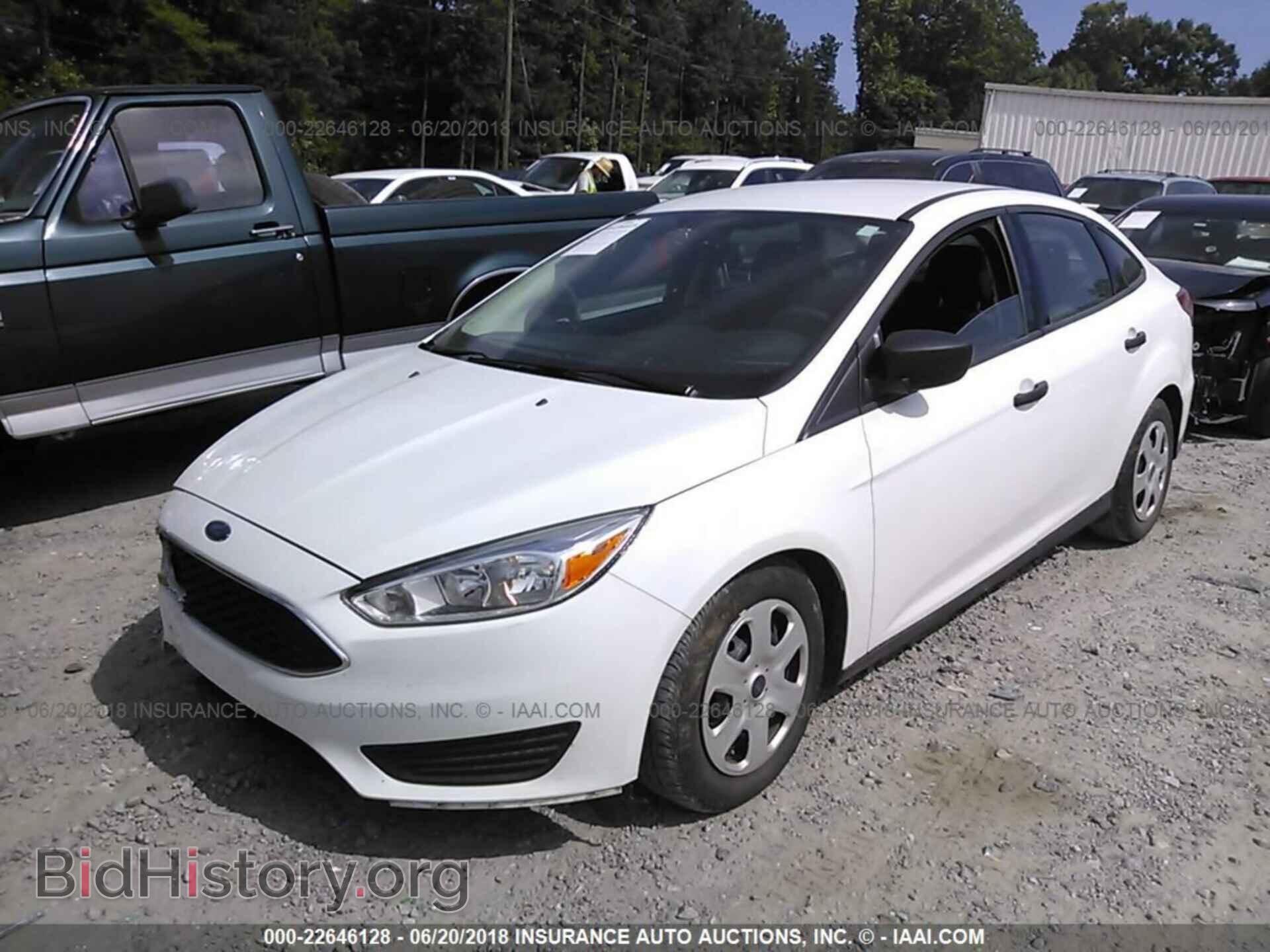 2016 Ford Focus - VIN: 1FADP3E21GL236535 - Фото 2
