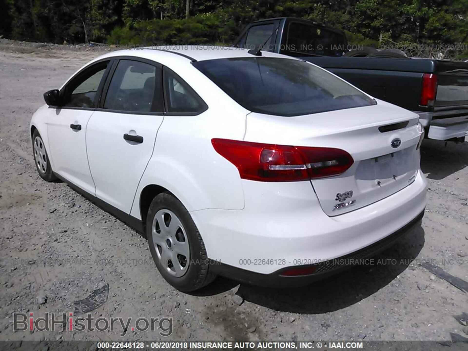 2016 Ford Focus - VIN: 1FADP3E21GL236535 - Фото 3