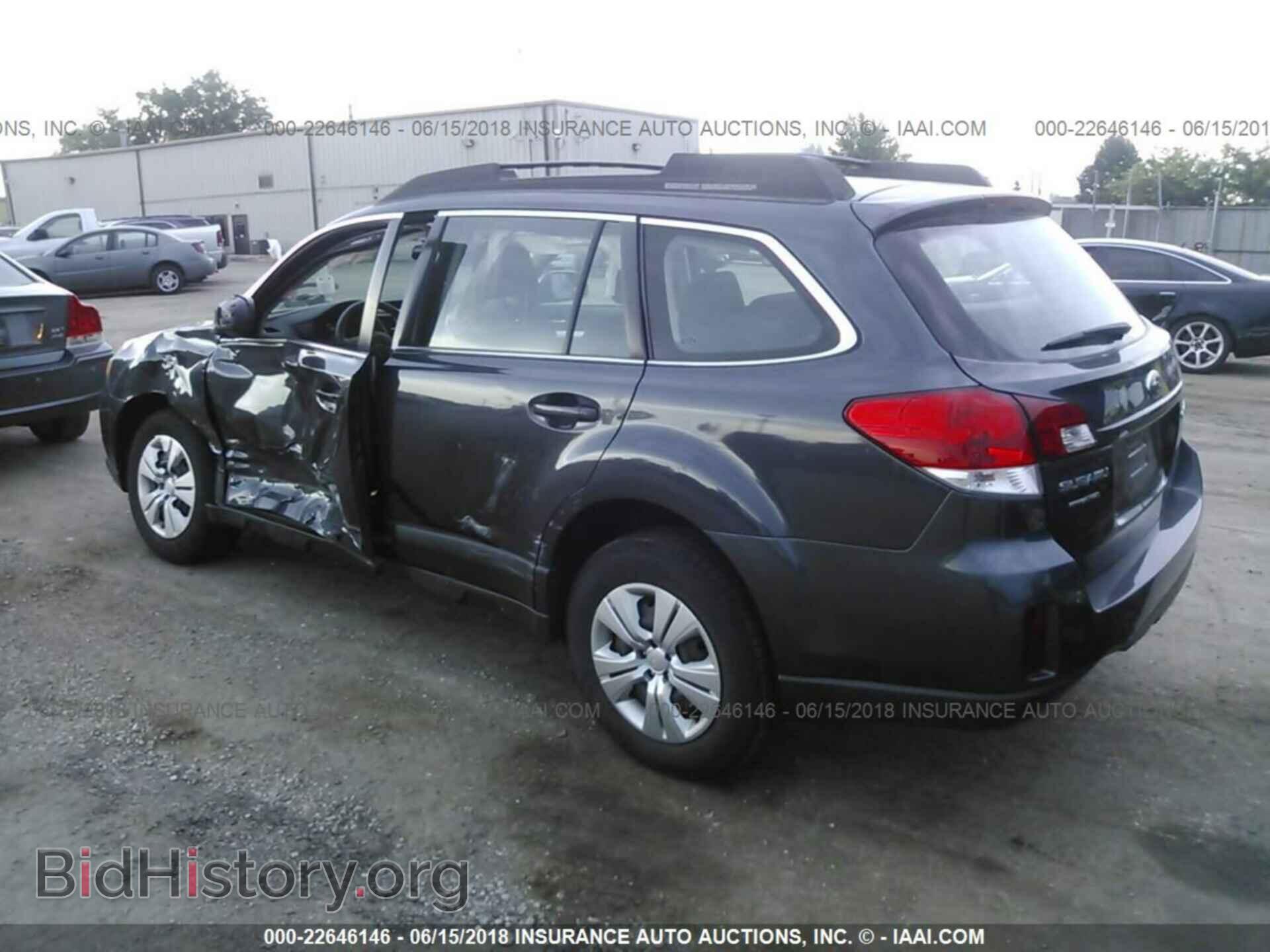 2011 Subaru Outback - VIN: 4S4BRCAC5B1312476 - Фото 3