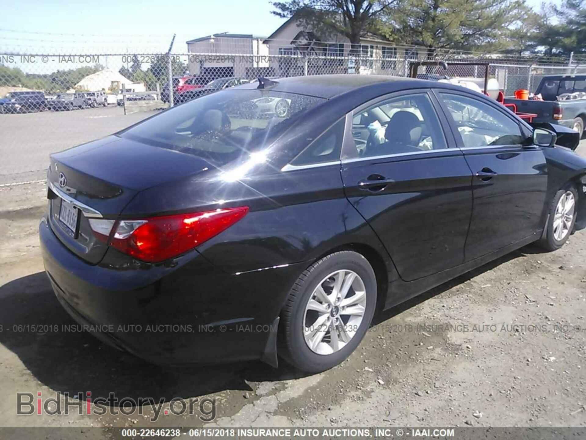 2012 Hyundai Sonata - VIN: 5NPEB4AC8CH411136 - Фото 4