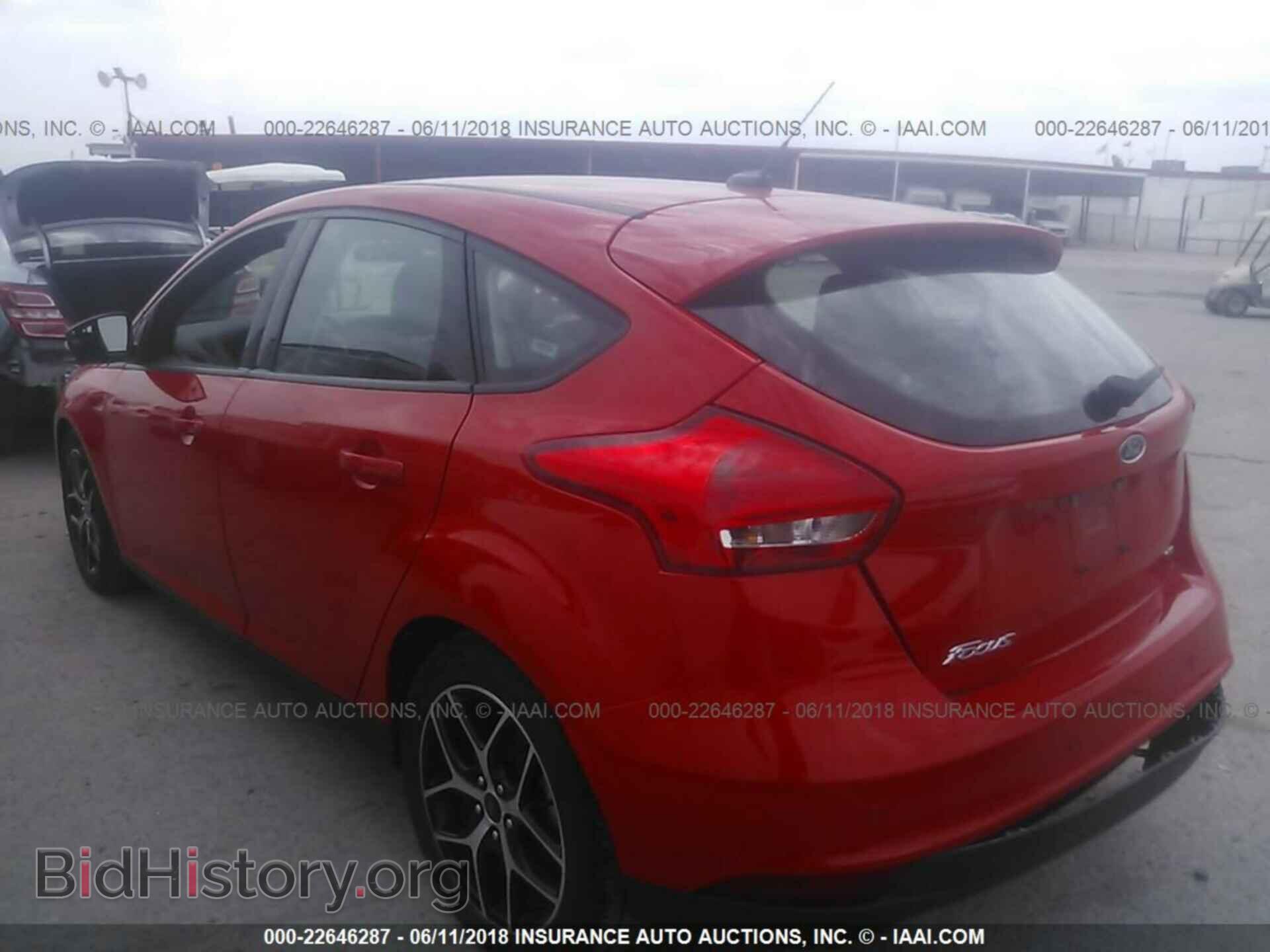 2017 Ford Focus - VIN: 1FADP3M2XHL232051 - Photo 3