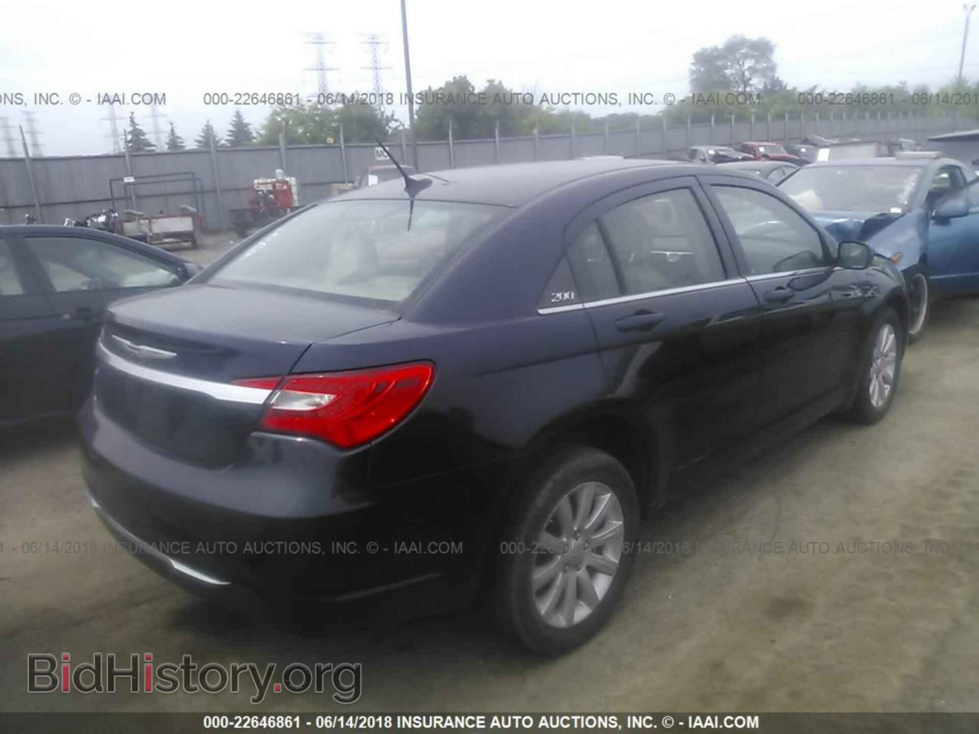 2012 Chrysler 200 - VIN: 1C3CCBBB5CN140099 - Photo 4